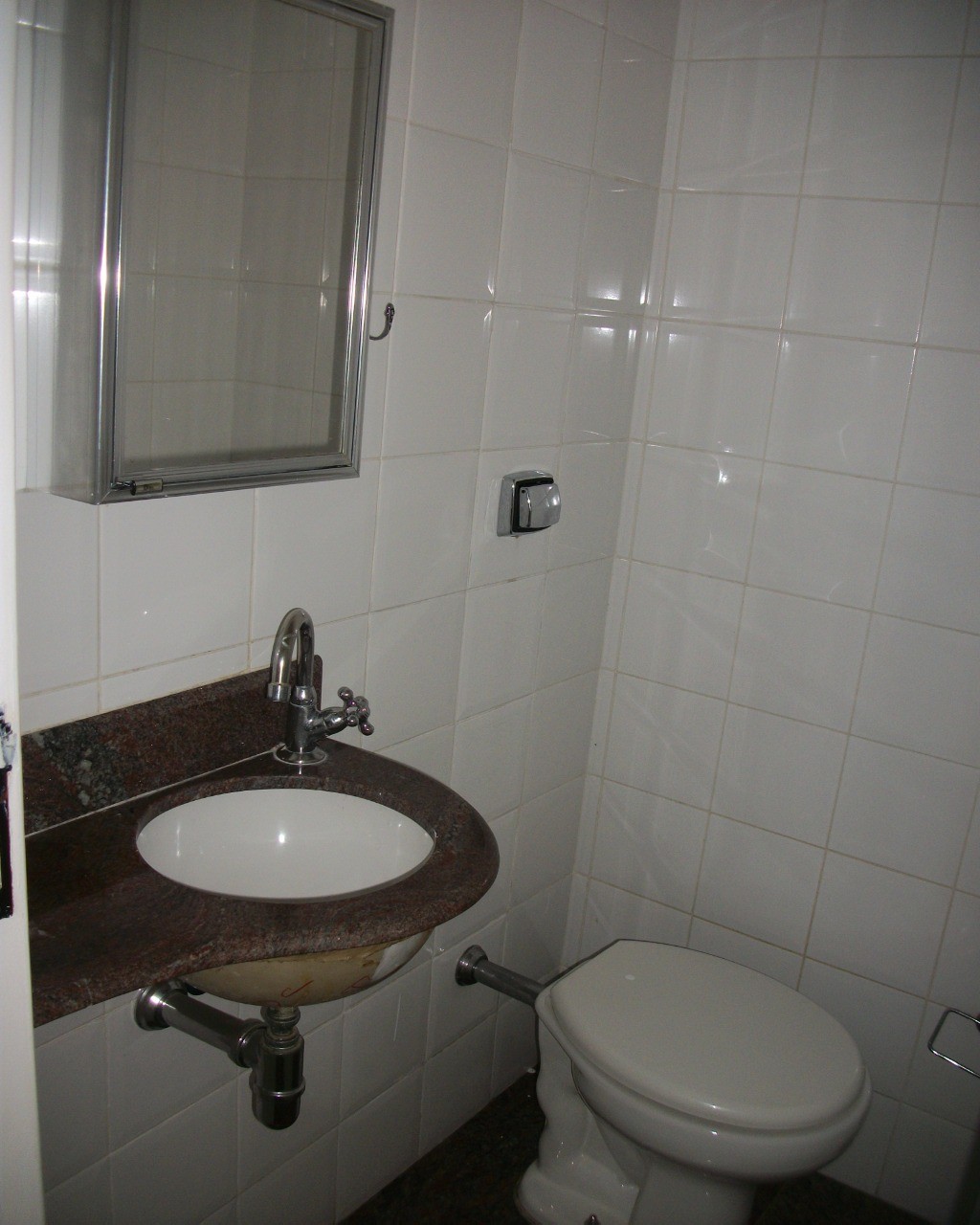 Apartamento para alugar com 2 quartos, 127m² - Foto 8