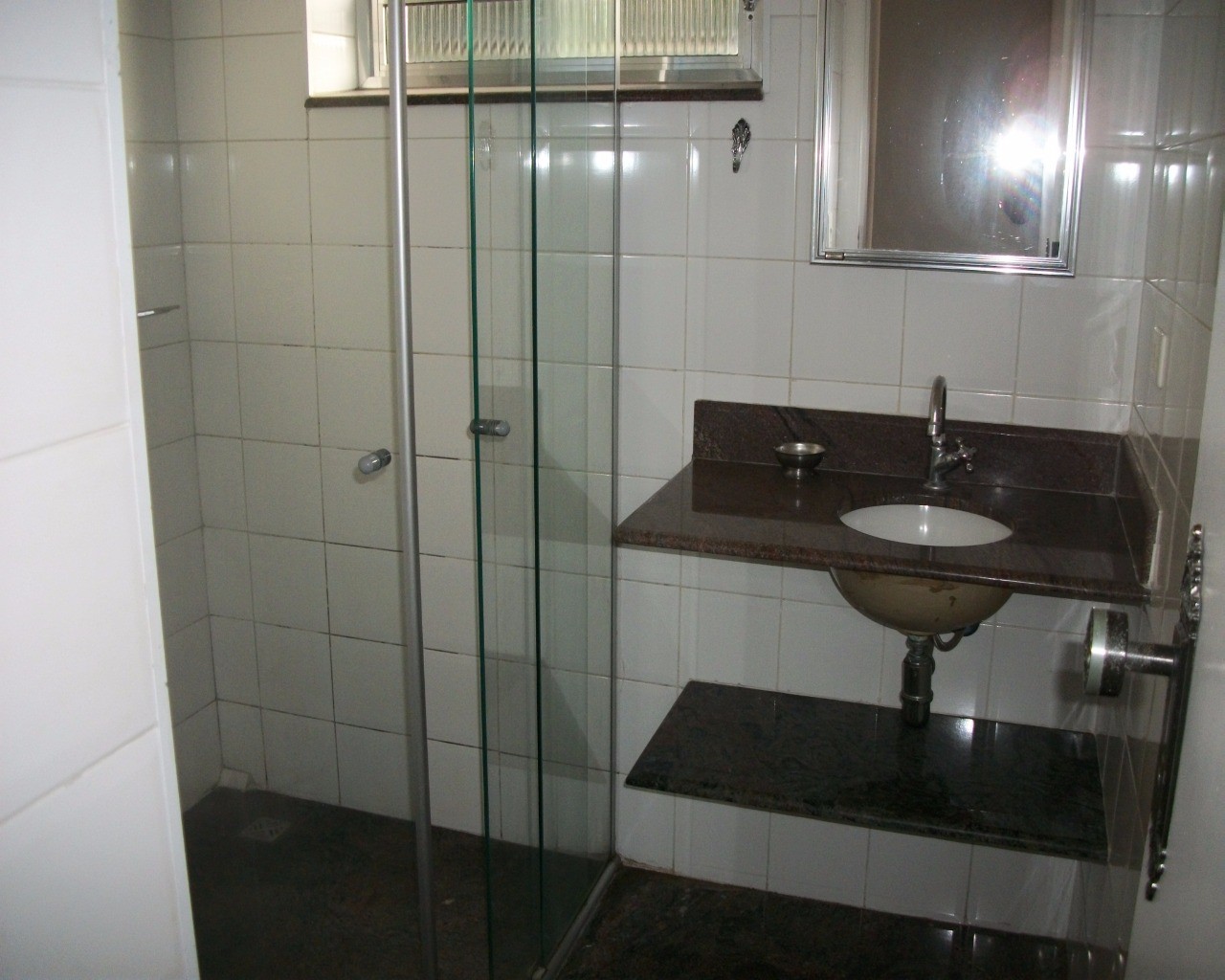 Apartamento para alugar com 2 quartos, 127m² - Foto 9