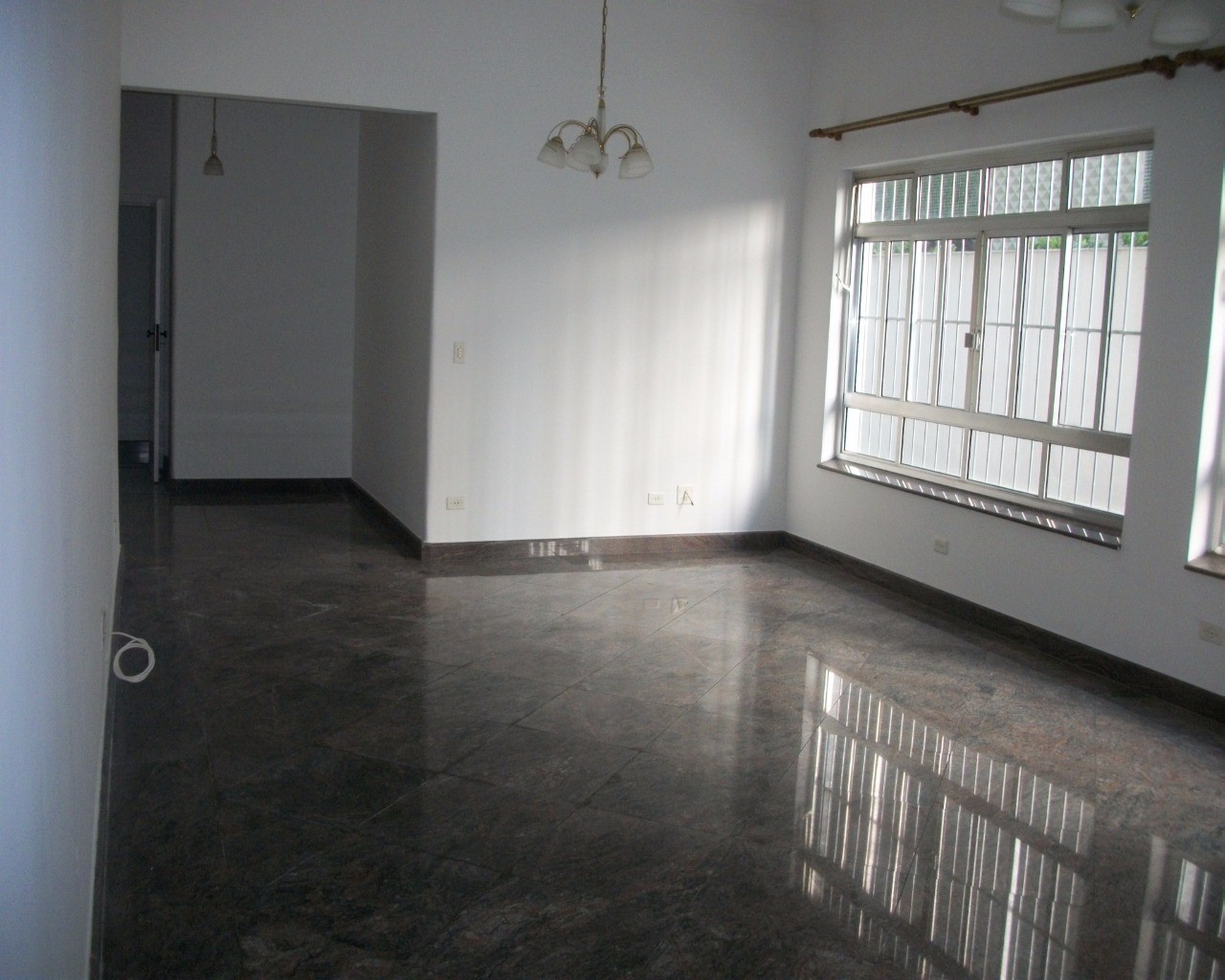 Apartamento para alugar com 2 quartos, 127m² - Foto 1