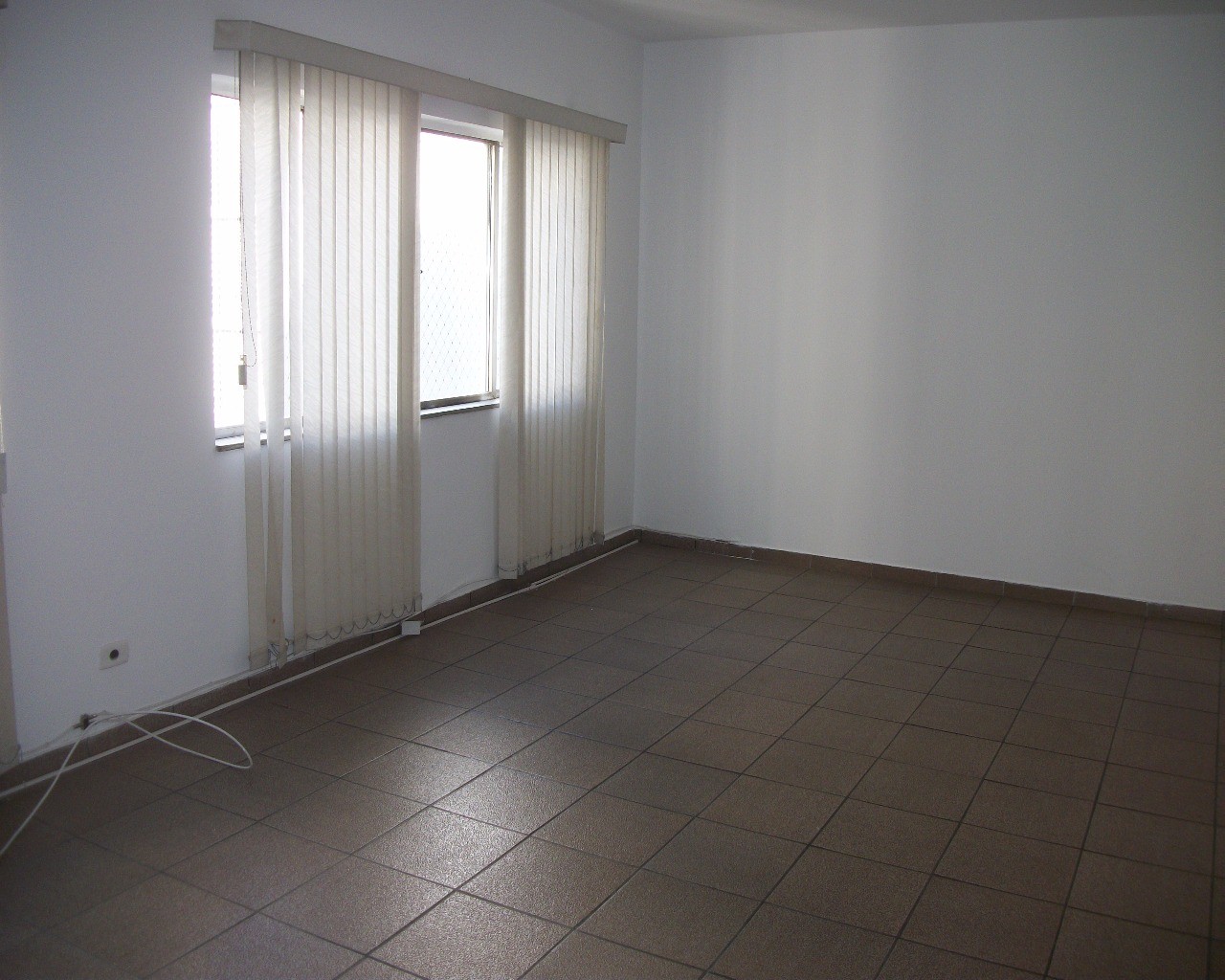 Apartamento para alugar com 3 quartos, 120m² - Foto 1