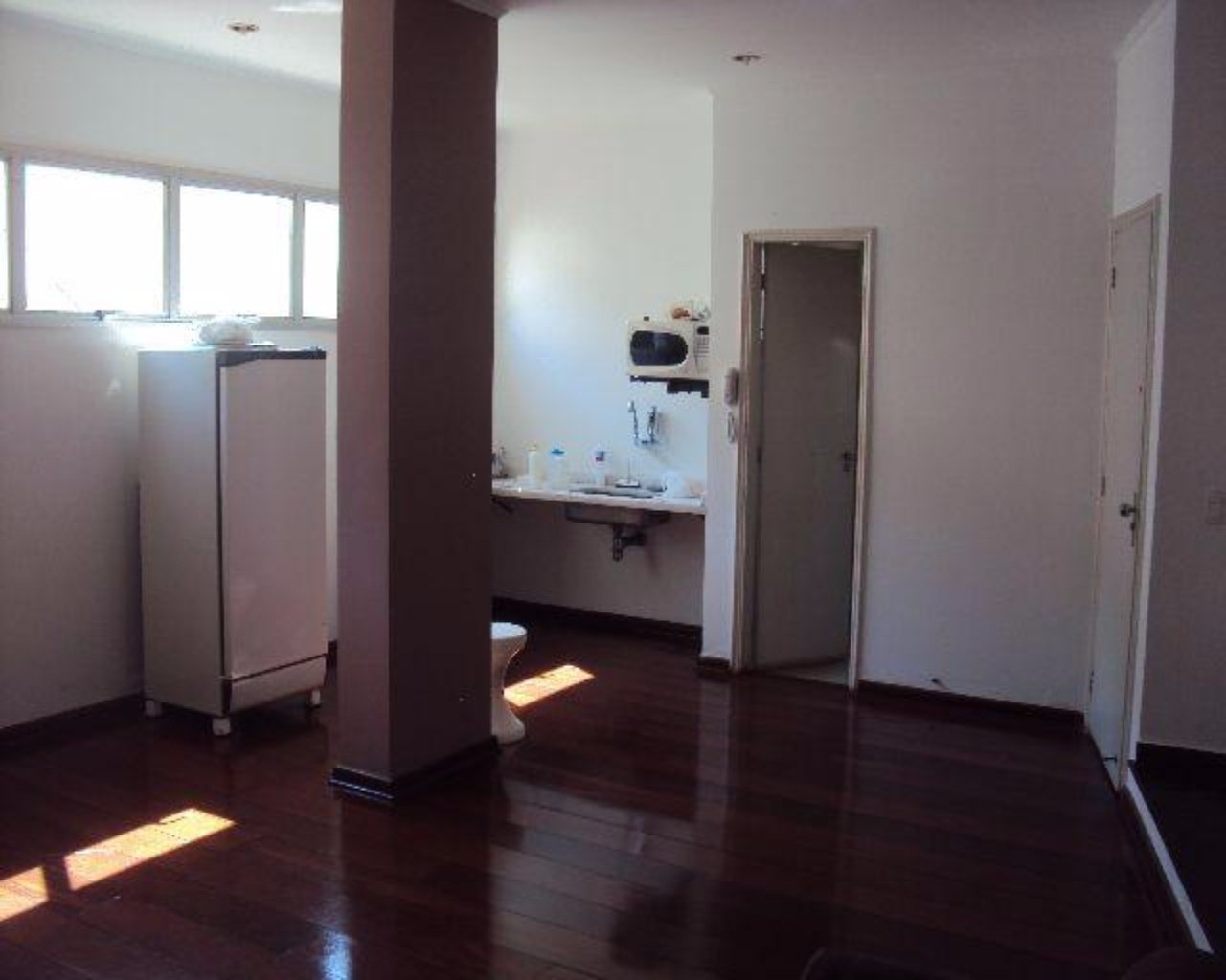 Apartamento para alugar com 2 quartos, 65m² - Foto 14