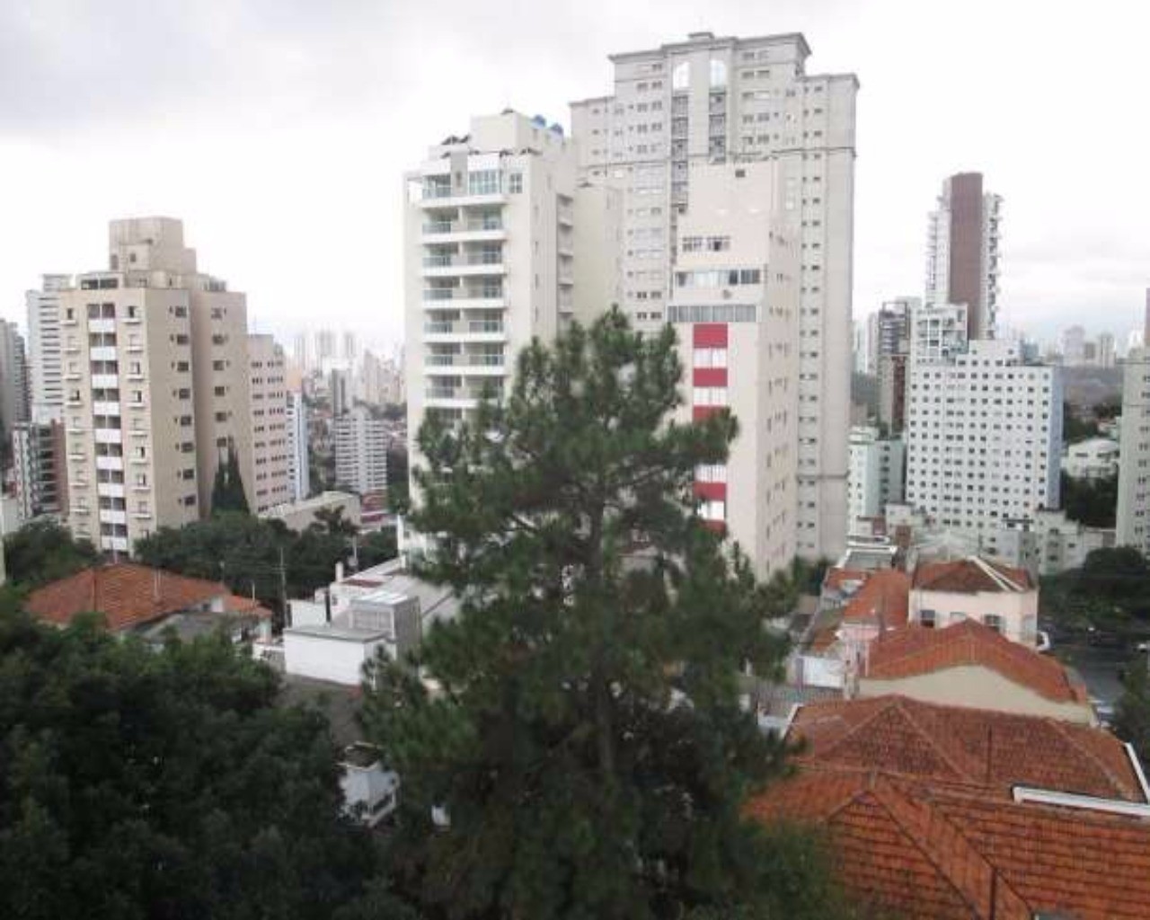 Apartamento para alugar com 2 quartos, 65m² - Foto 17