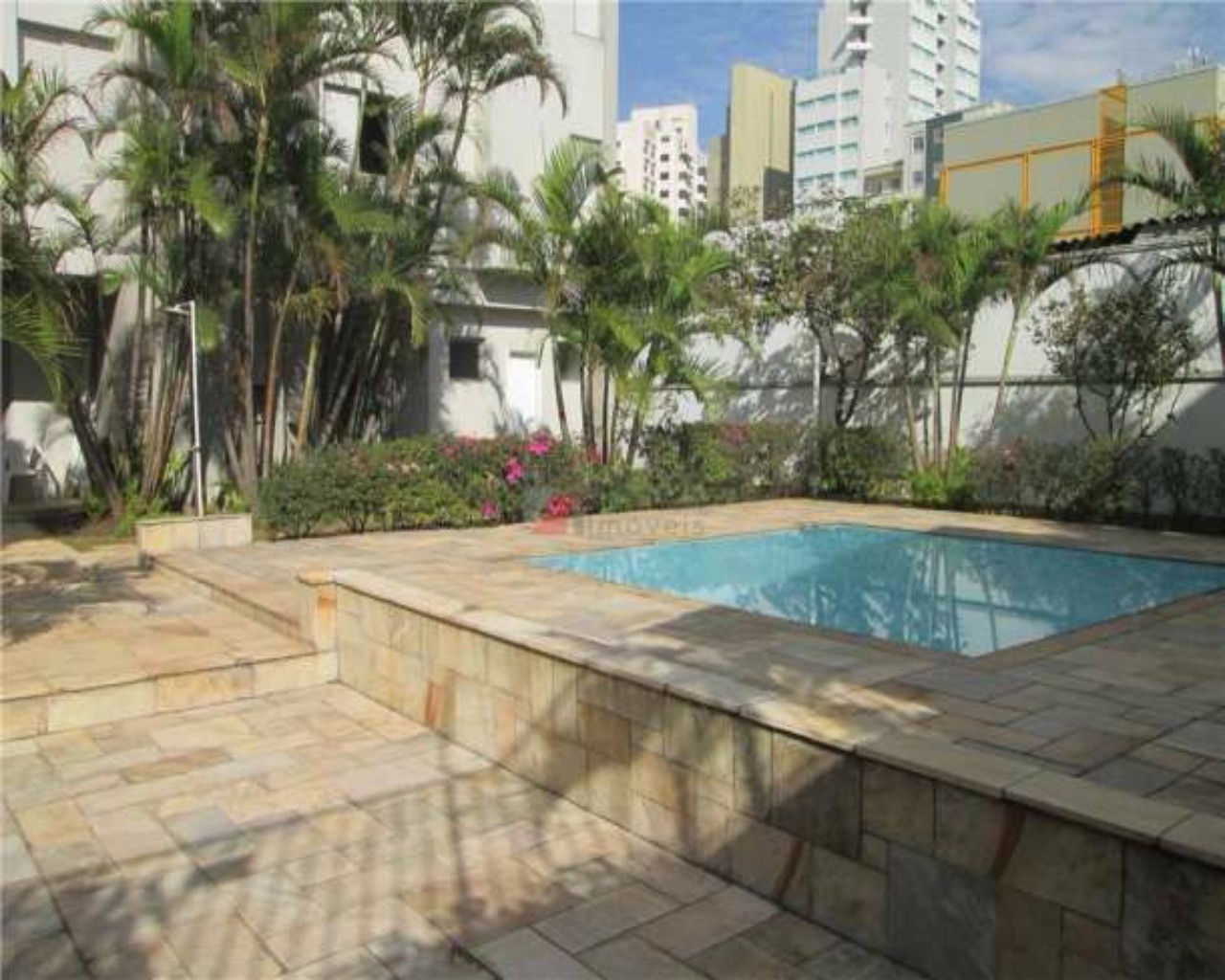 Apartamento para alugar com 2 quartos, 65m² - Foto 22