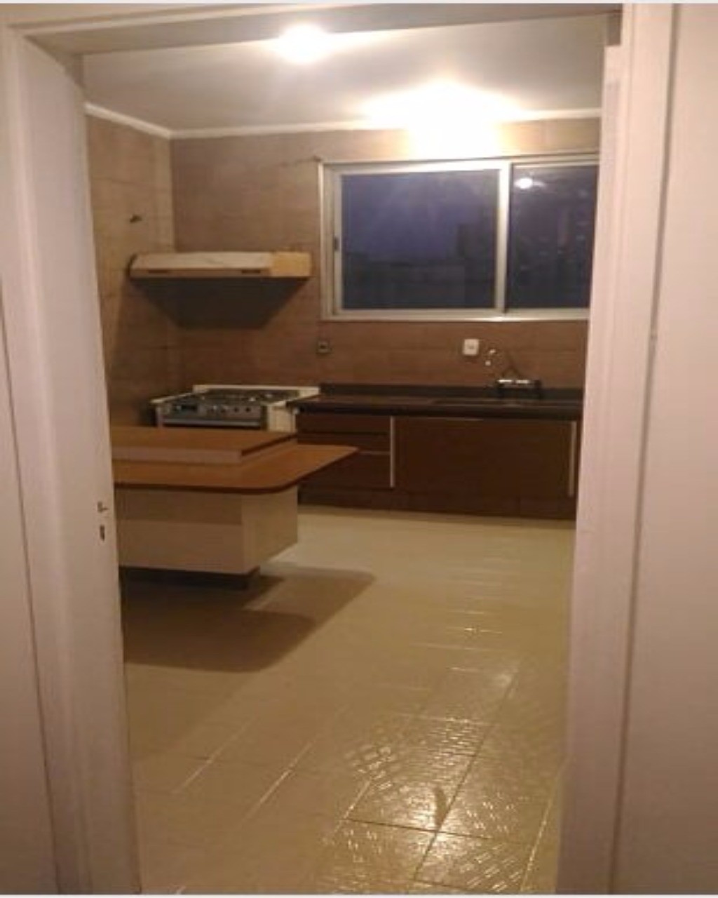 Apartamento para alugar com 3 quartos, 180m² - Foto 9