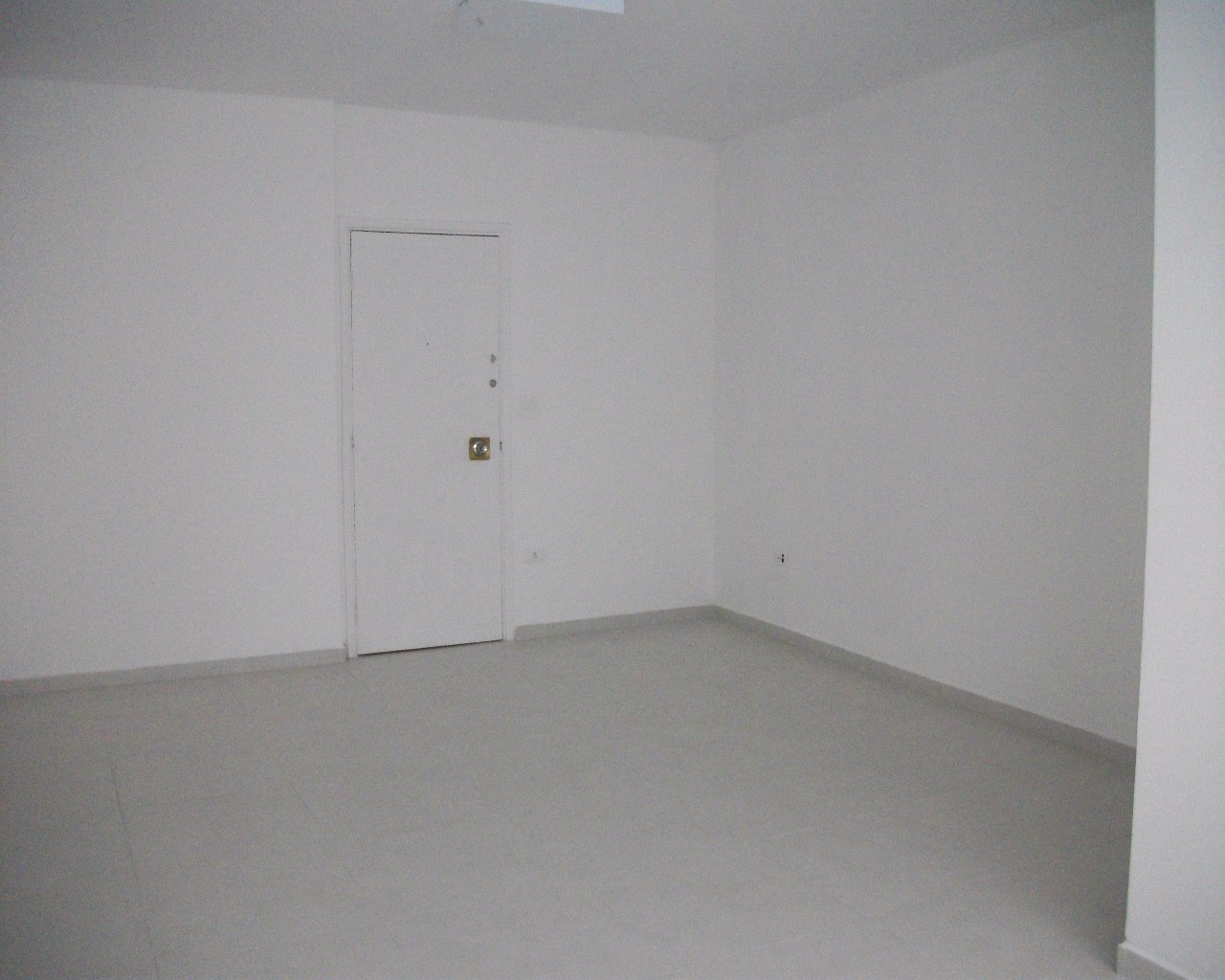 Apartamento para alugar com 2 quartos, 85m² - Foto 3