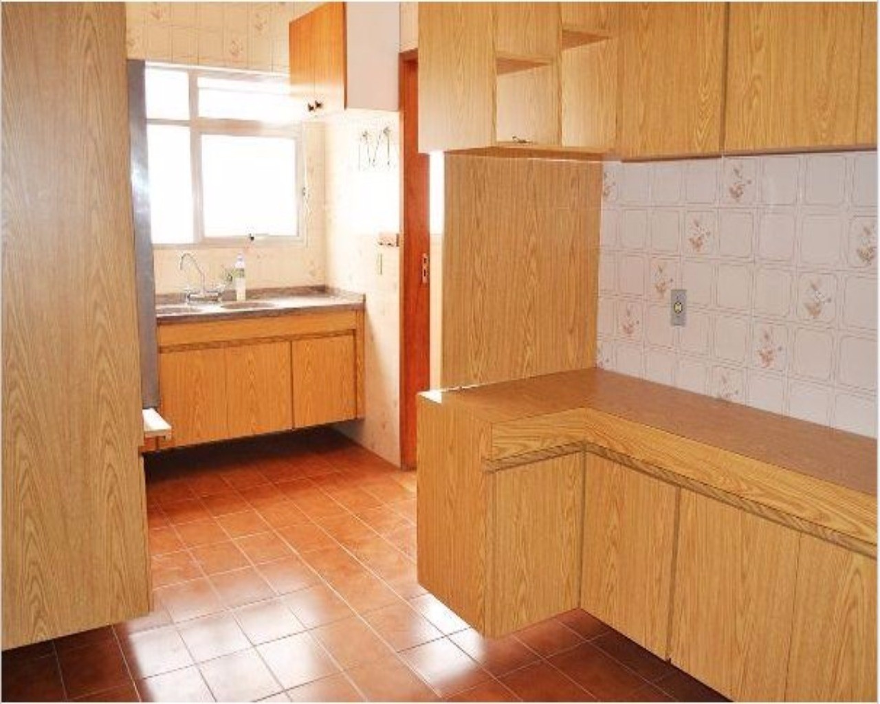 Apartamento para alugar com 4 quartos, 190m² - Foto 12