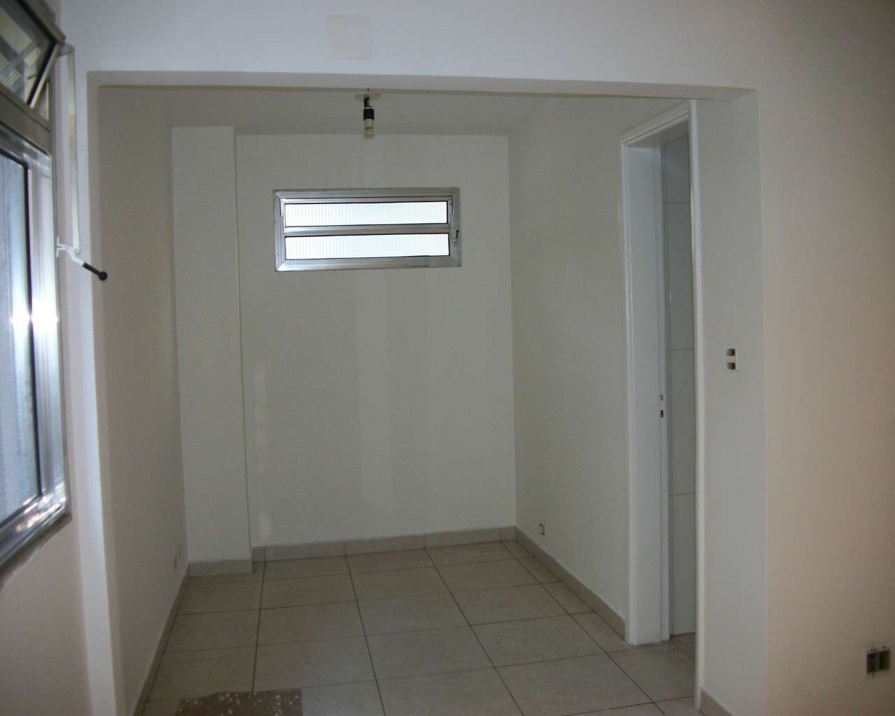 Apartamento para alugar com 2 quartos, 79m² - Foto 2