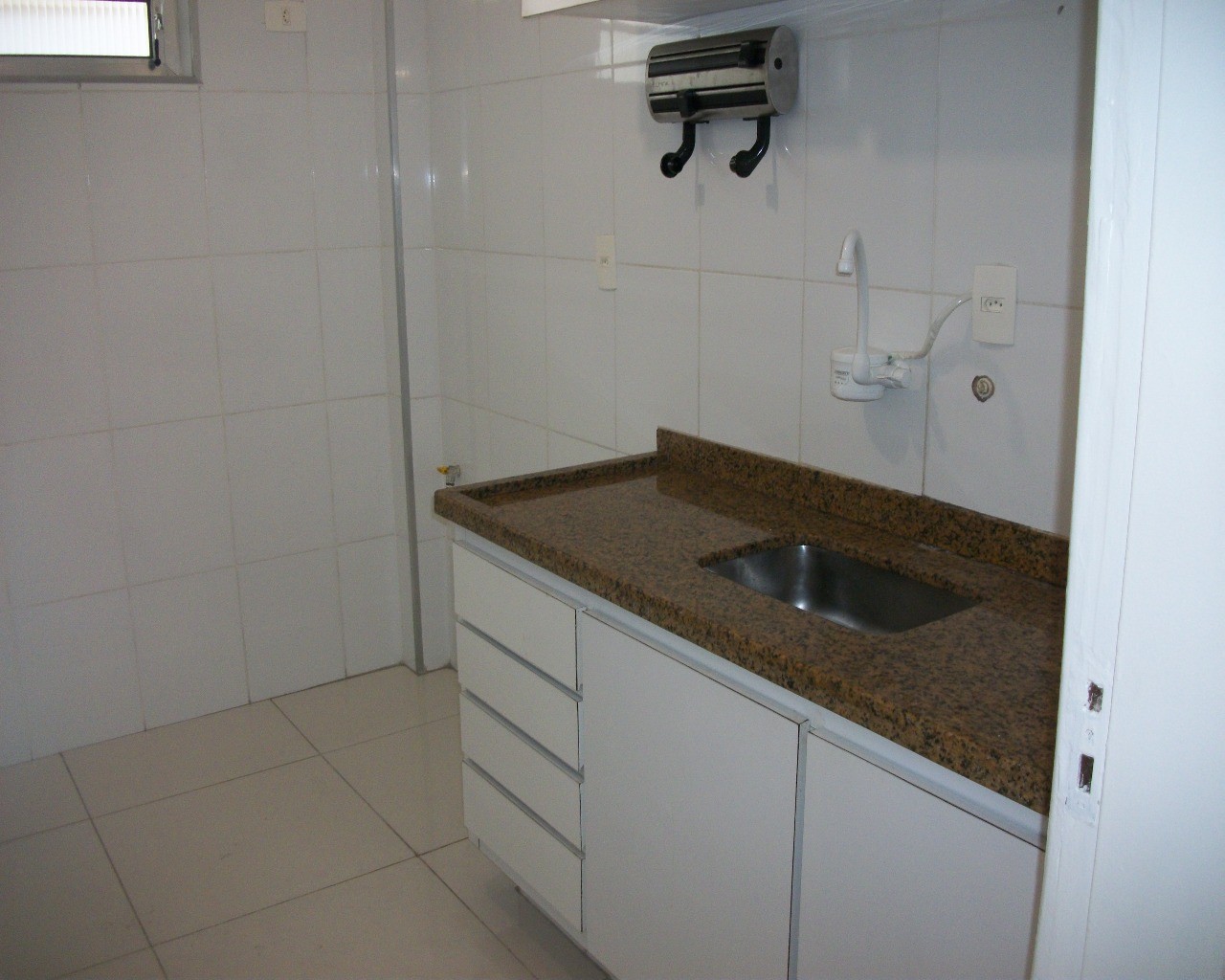 Apartamento para alugar com 2 quartos, 79m² - Foto 9