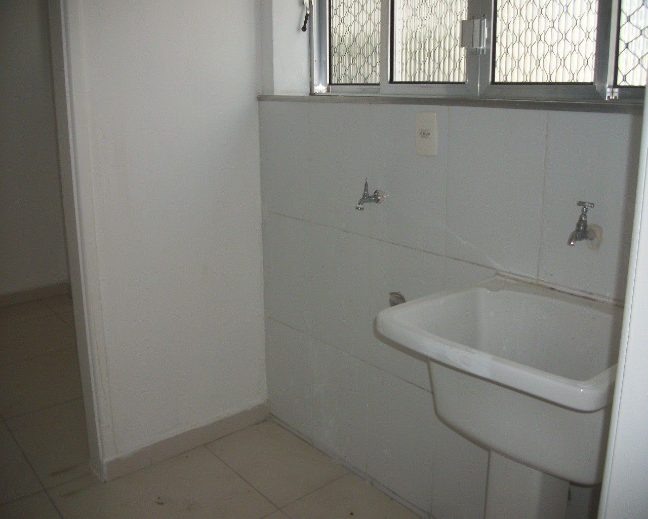 Apartamento para alugar com 2 quartos, 79m² - Foto 11