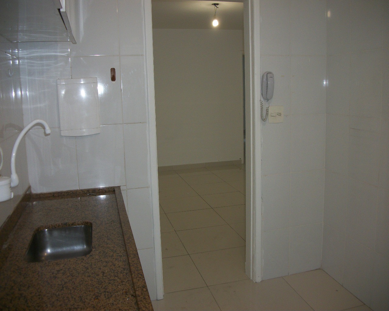 Apartamento para alugar com 2 quartos, 79m² - Foto 14