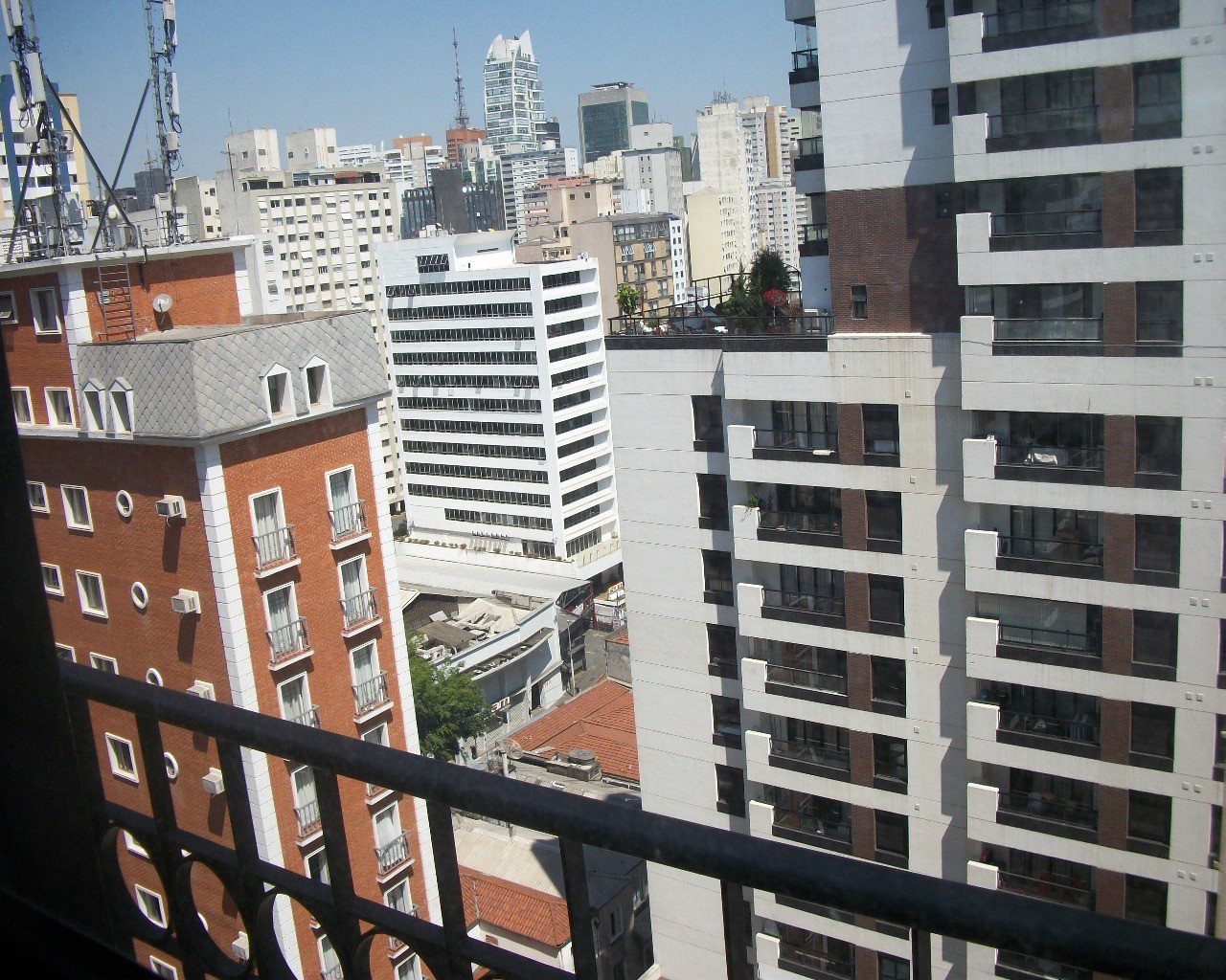 Apartamento para alugar com 1 quarto, 45m² - Foto 2