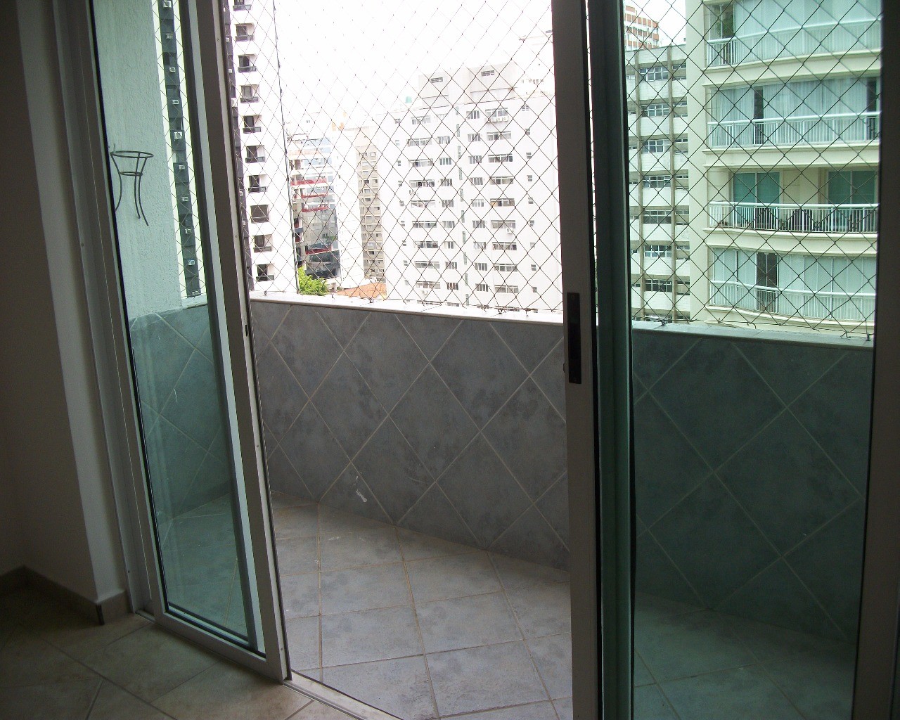 Apartamento para alugar com 2 quartos, 110m² - Foto 2