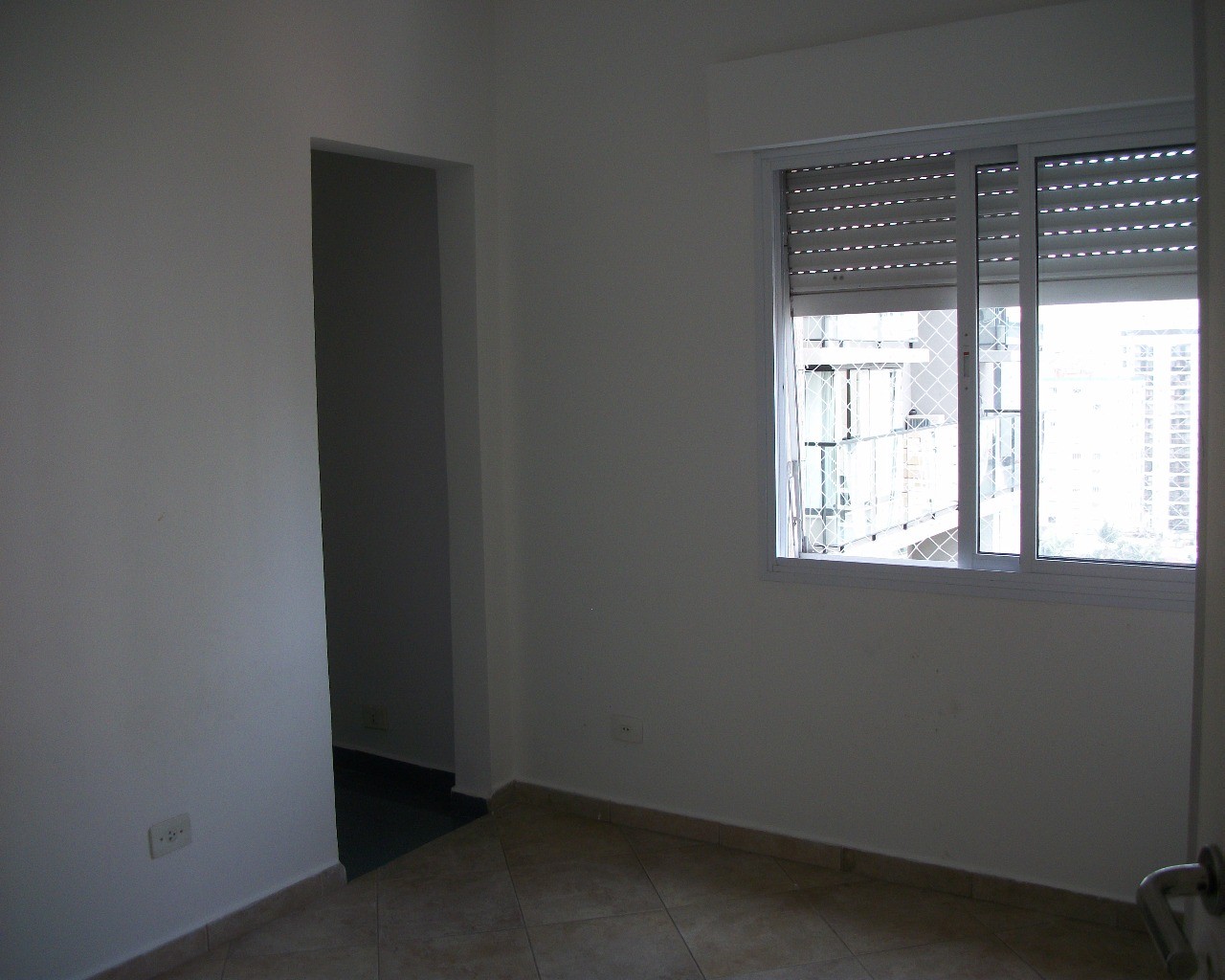 Apartamento para alugar com 2 quartos, 110m² - Foto 10