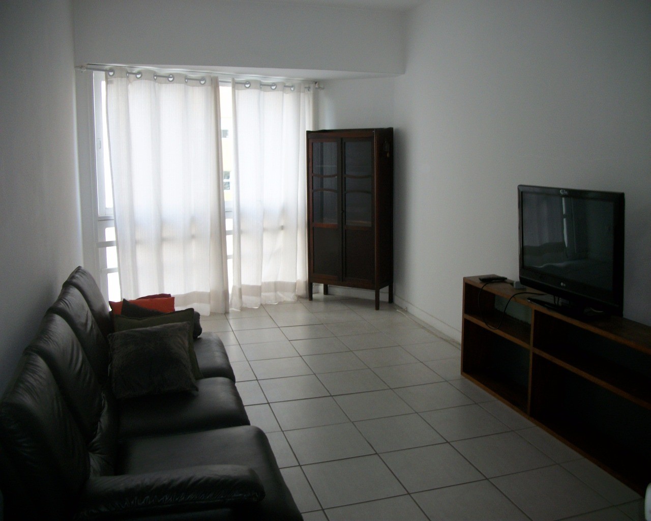 Apartamento para alugar com 1 quarto, 50m² - Foto 2