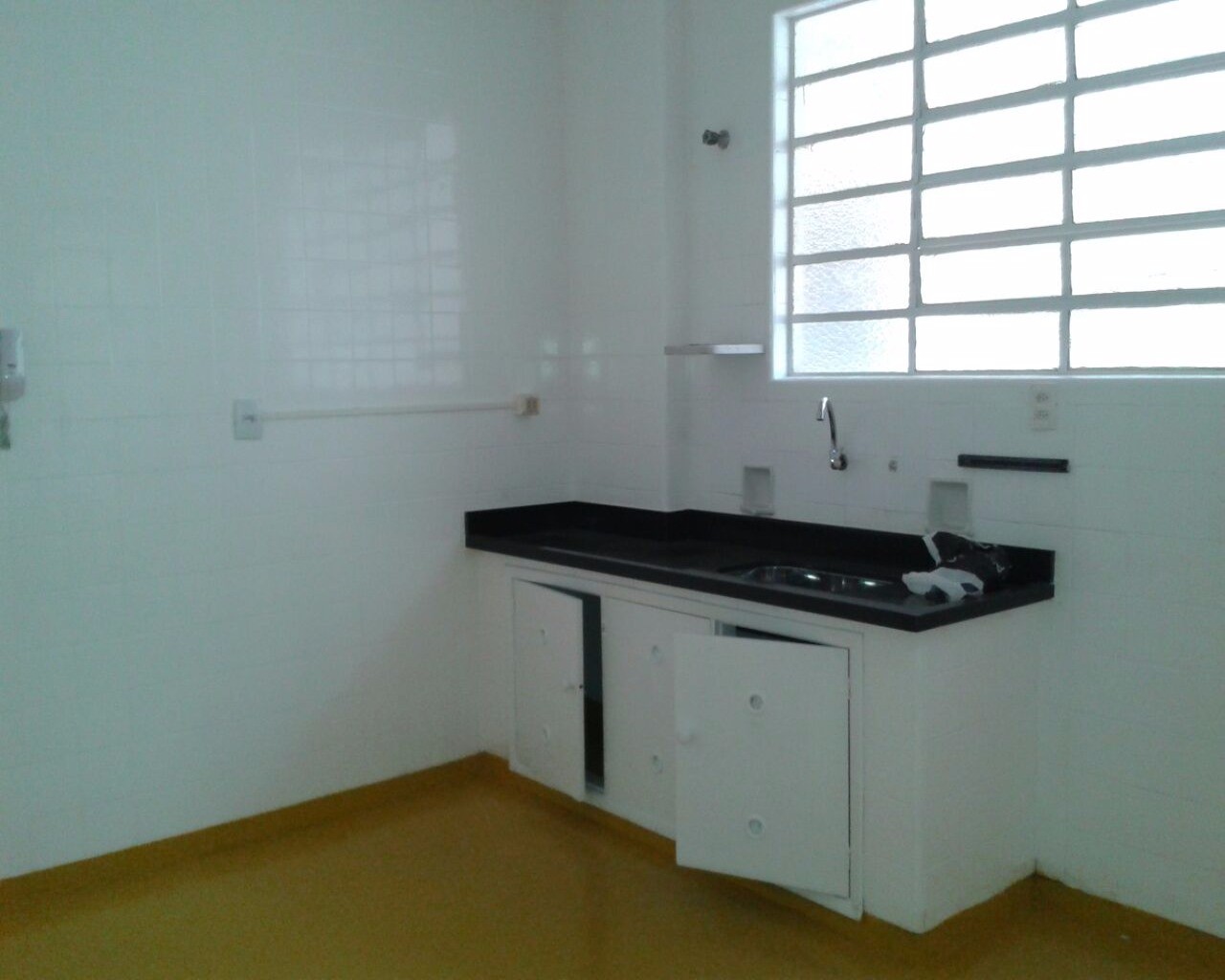 Apartamento para alugar com 2 quartos, 110m² - Foto 2