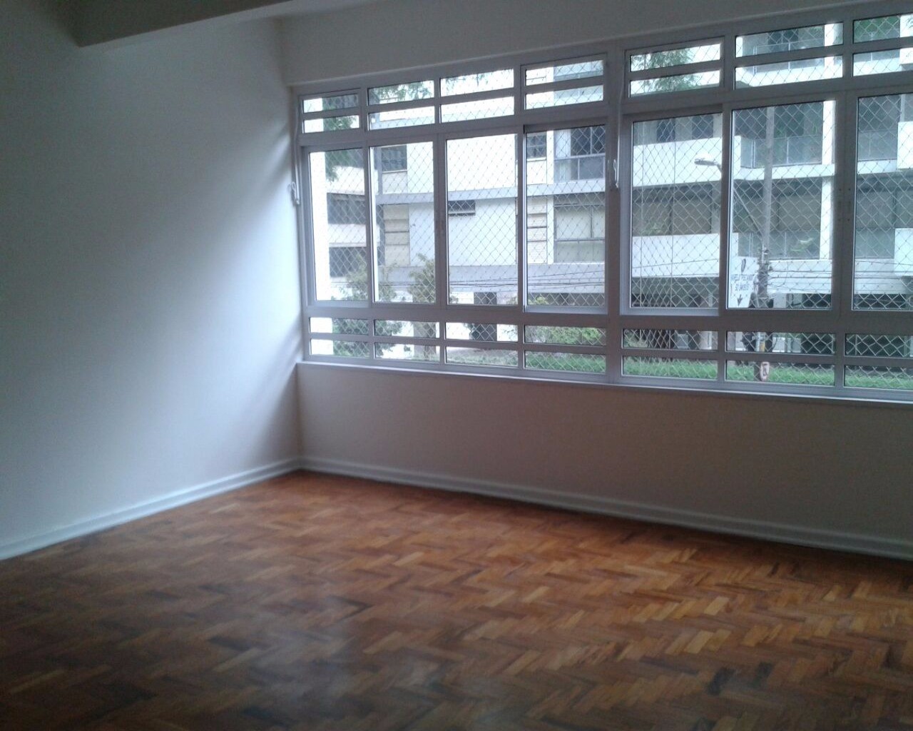 Apartamento para alugar com 2 quartos, 110m² - Foto 17