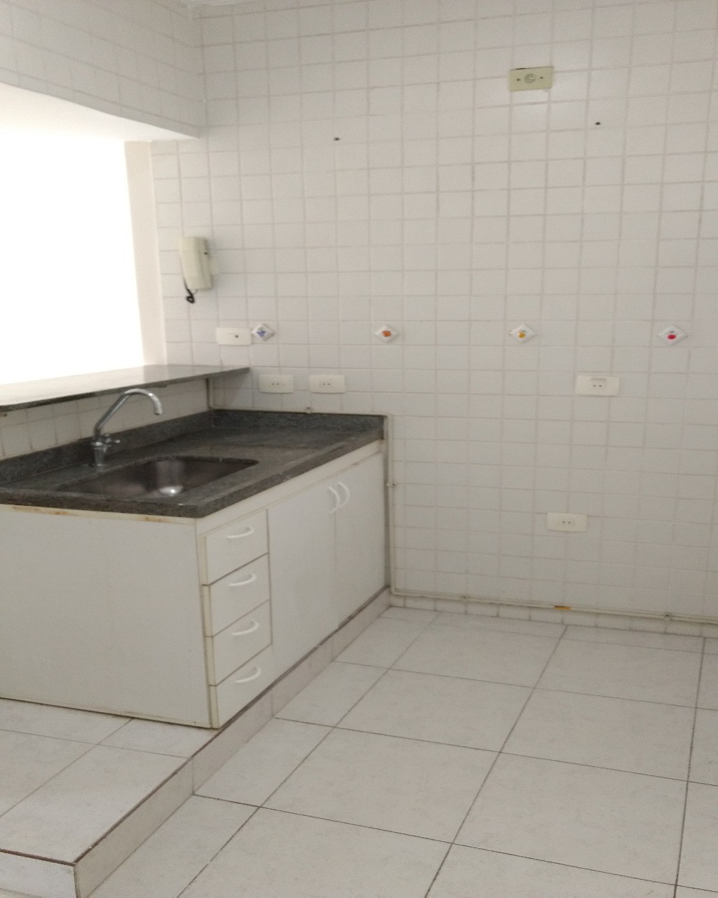 Apartamento para alugar com 1 quarto, 50m² - Foto 6