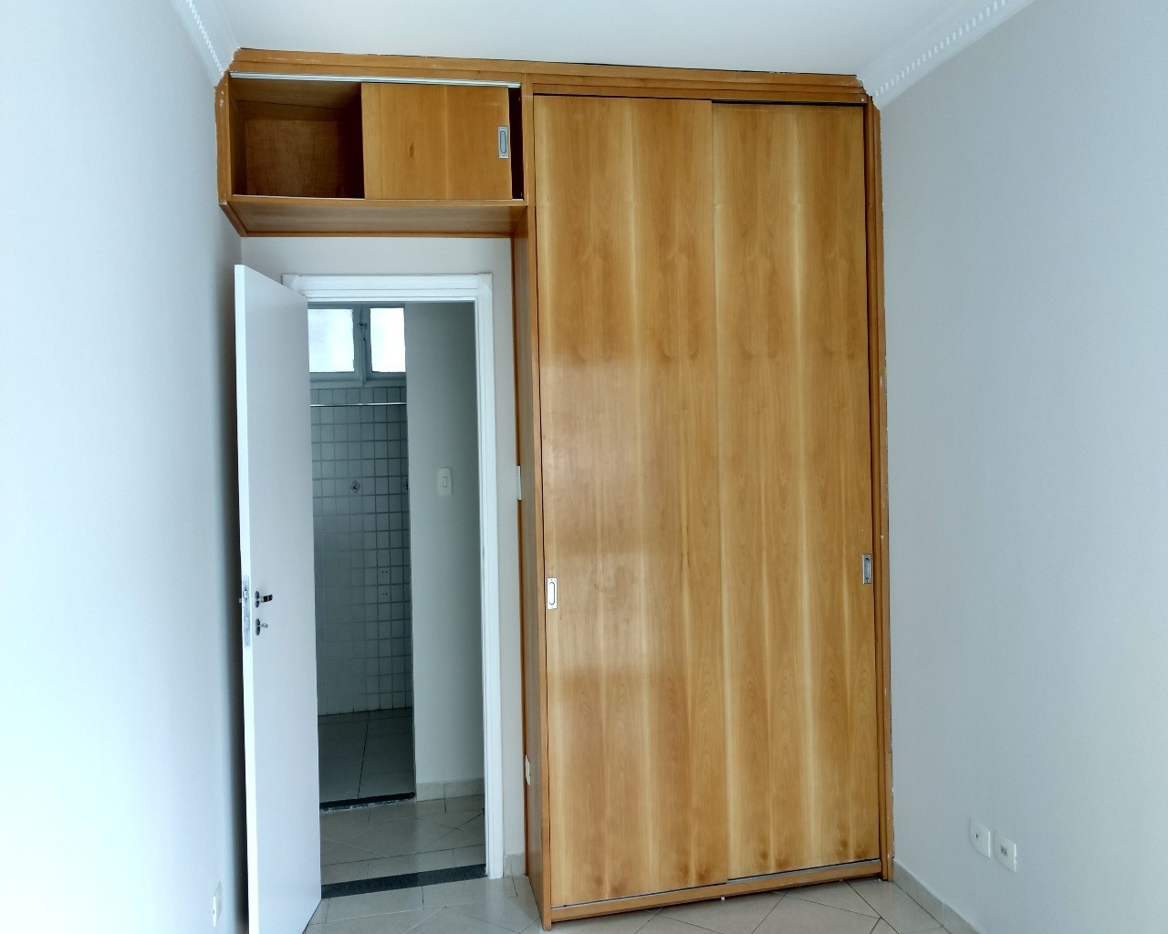 Apartamento para alugar com 1 quarto, 50m² - Foto 9