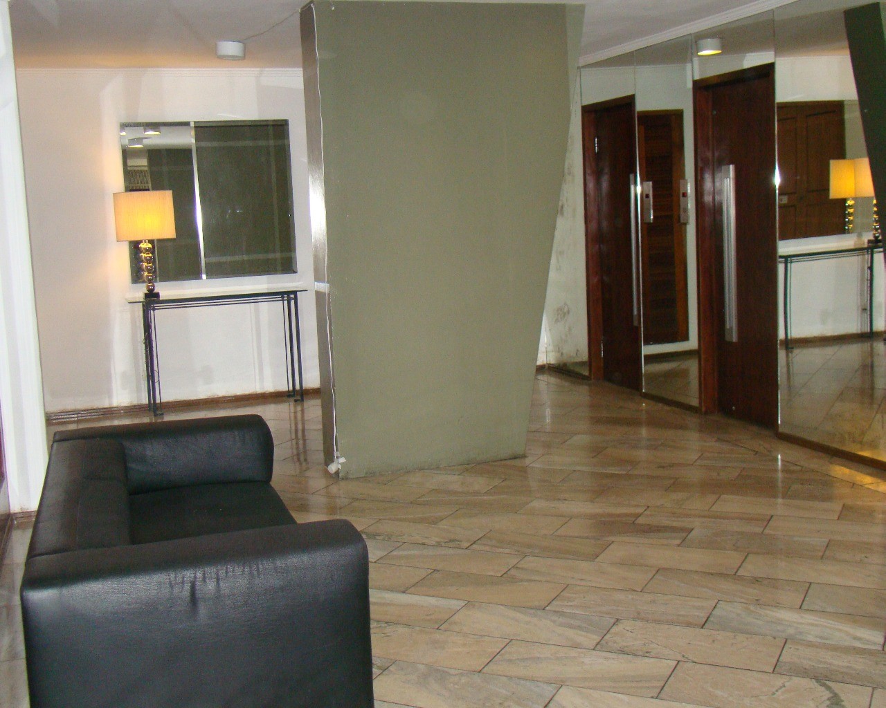 Apartamento para alugar com 1 quarto, 50m² - Foto 11