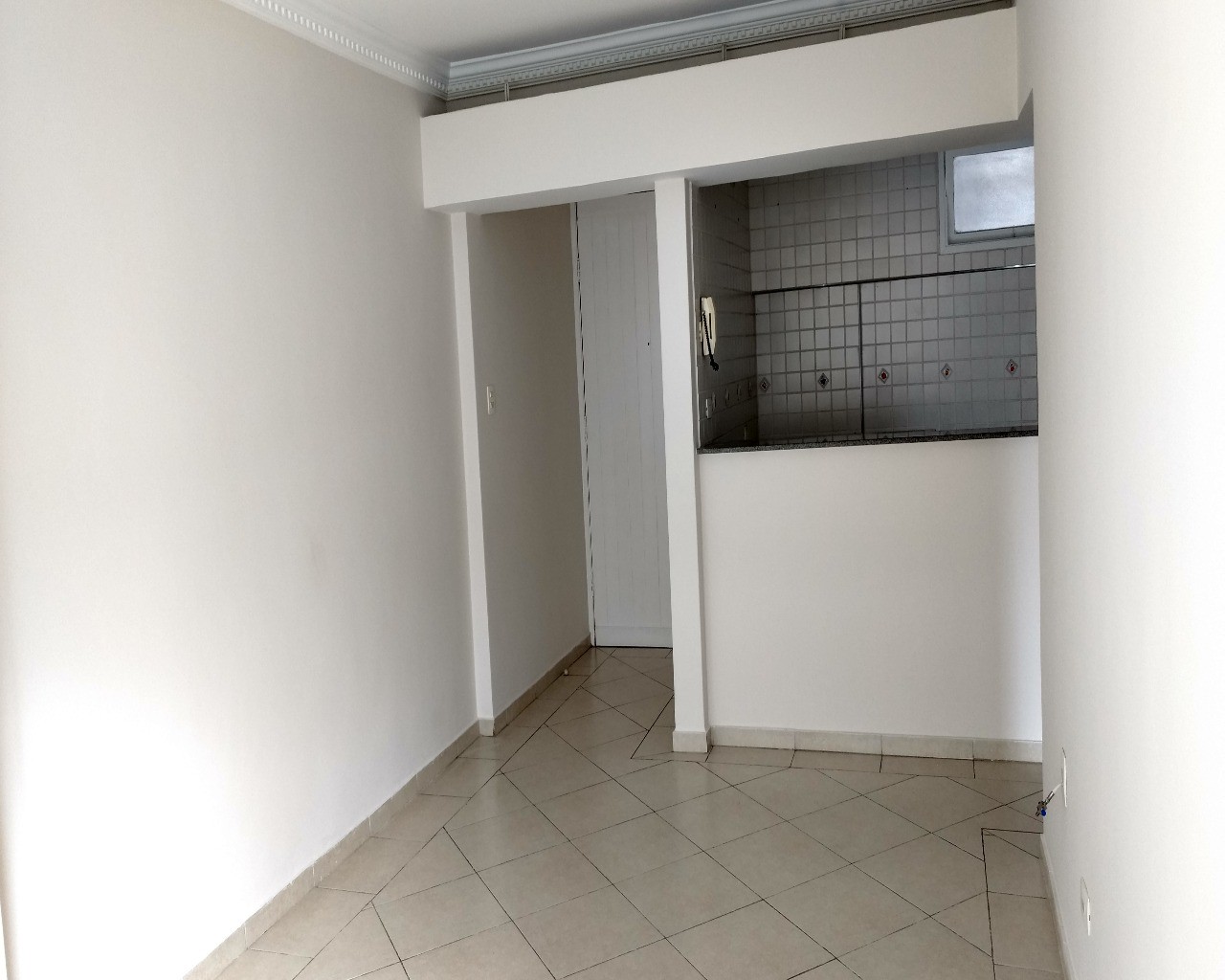 Apartamento para alugar com 1 quarto, 50m² - Foto 13