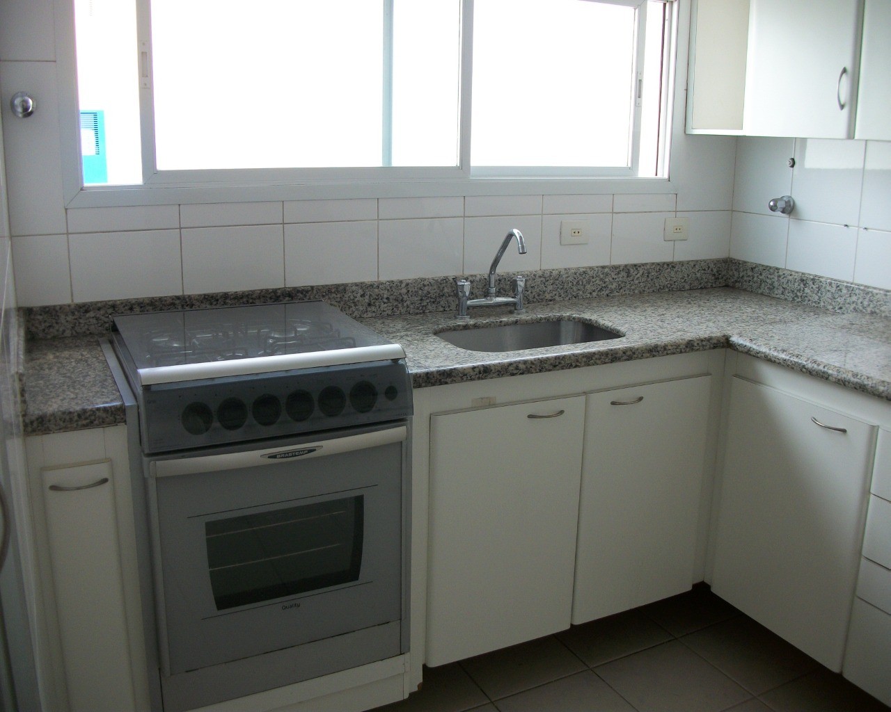 Apartamento para alugar com 3 quartos, 130m² - Foto 8