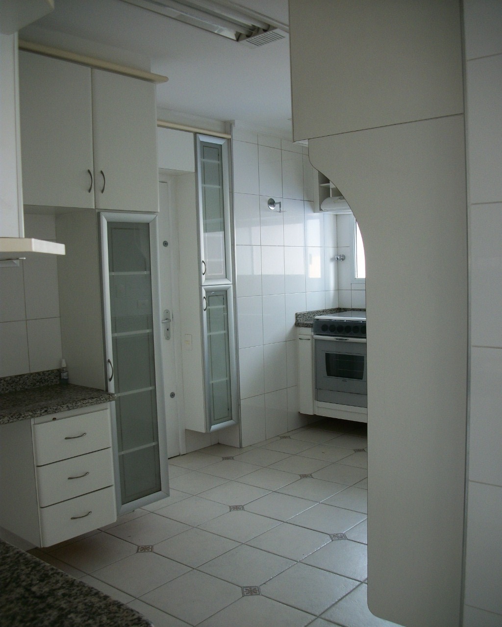 Apartamento para alugar com 3 quartos, 130m² - Foto 5