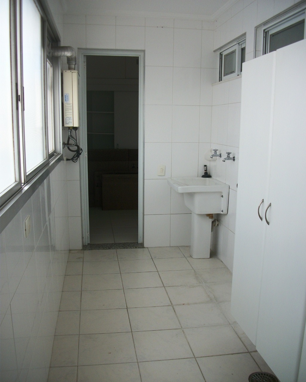 Apartamento para alugar com 3 quartos, 130m² - Foto 10