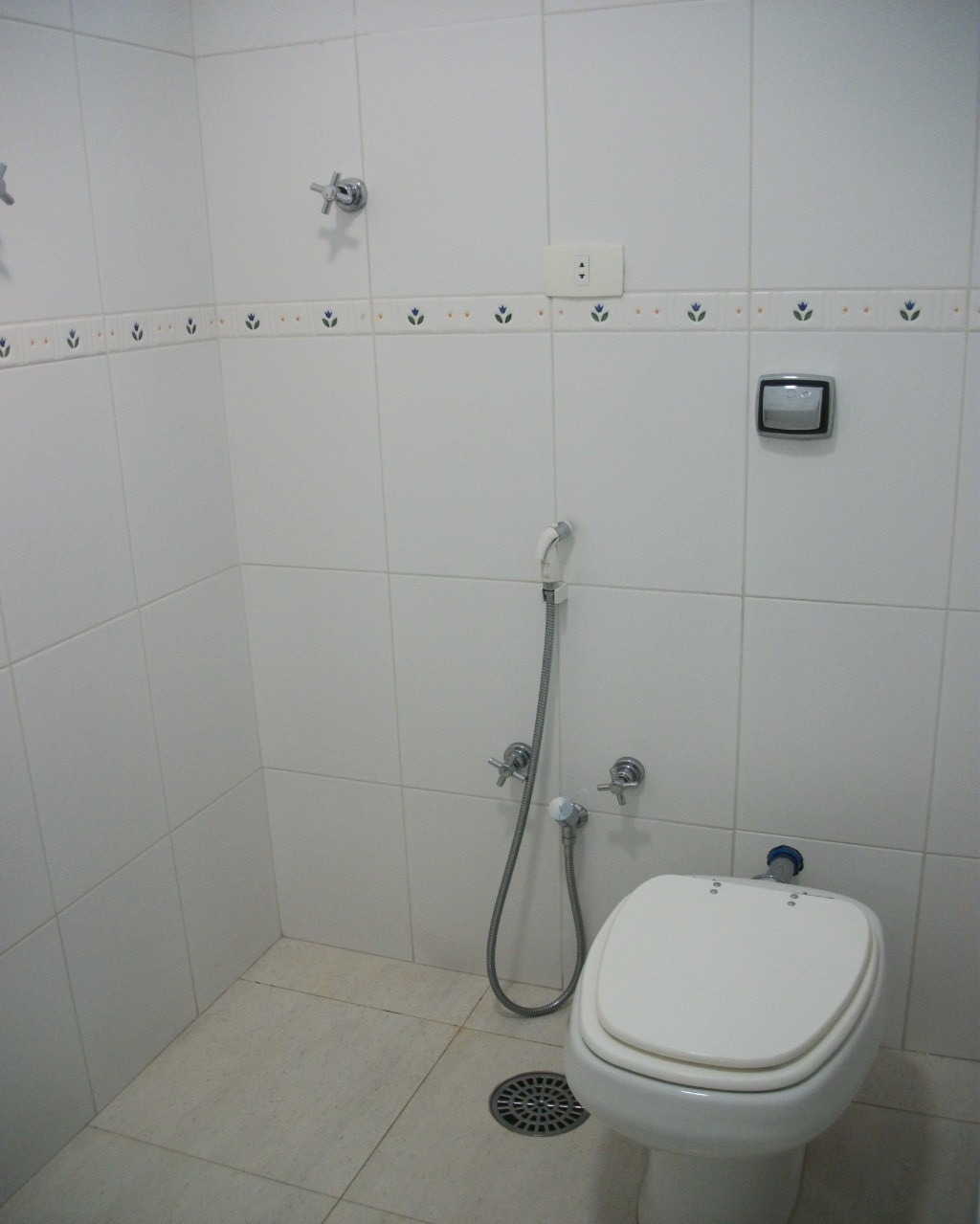 Apartamento para alugar com 3 quartos, 130m² - Foto 16