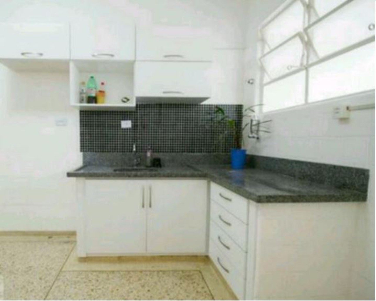 Apartamento para alugar com 2 quartos, 110m² - Foto 7