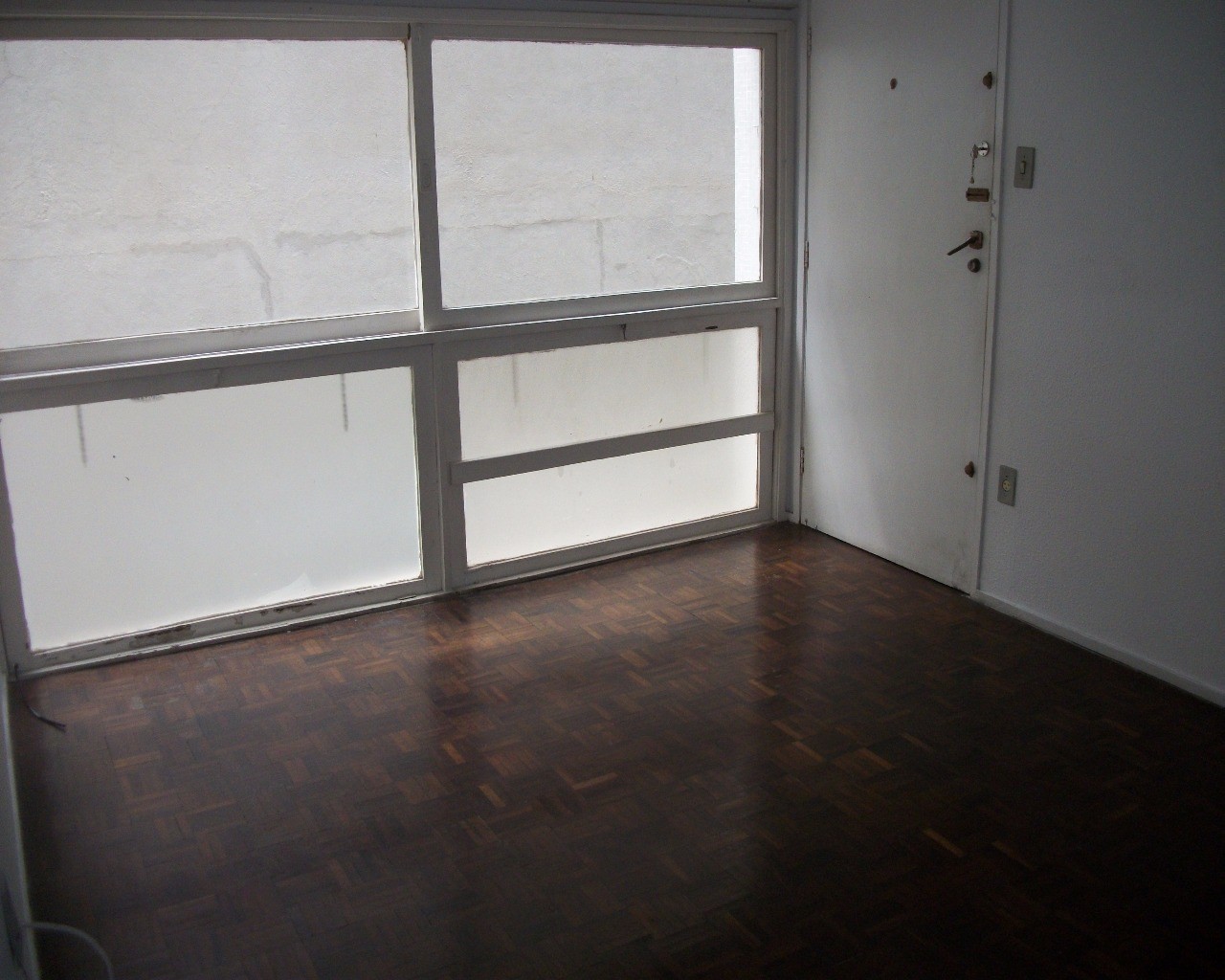 Apartamento à venda com 2 quartos, 60m² - Foto 2