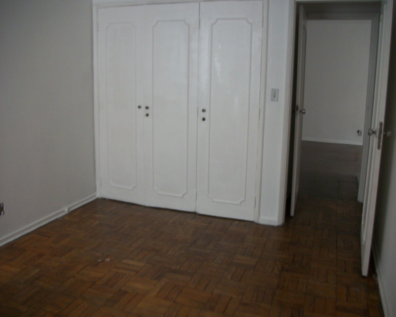 Apartamento para alugar com 2 quartos, 107m² - Foto 9