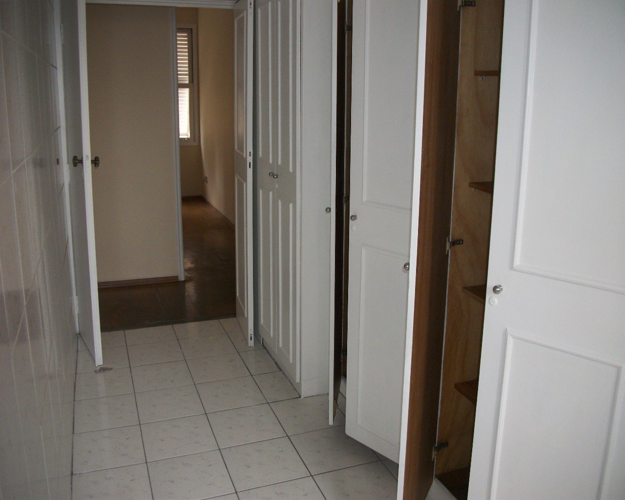 Apartamento para alugar com 3 quartos, 110m² - Foto 9