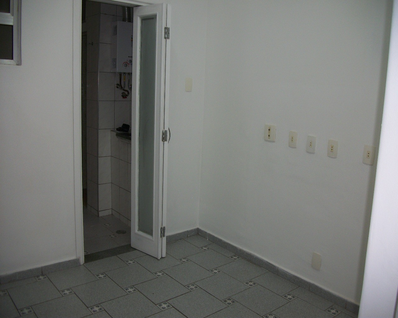 Apartamento para alugar com 2 quartos, 70m² - Foto 5