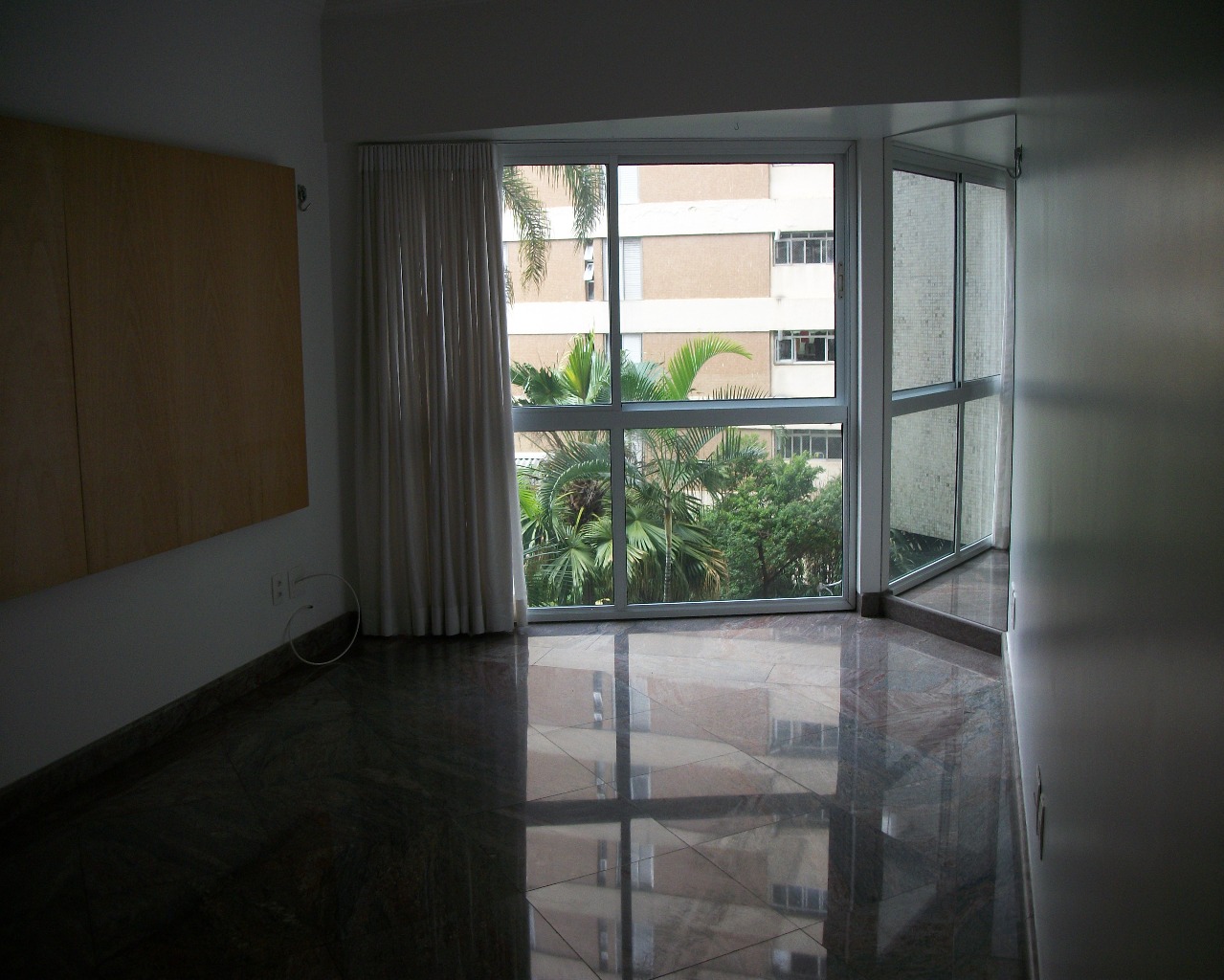 Apartamento para alugar com 1 quarto, 50m² - Foto 2