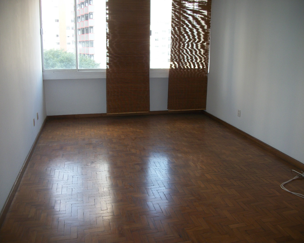 Apartamento para alugar com 2 quartos, 90m² - Foto 2