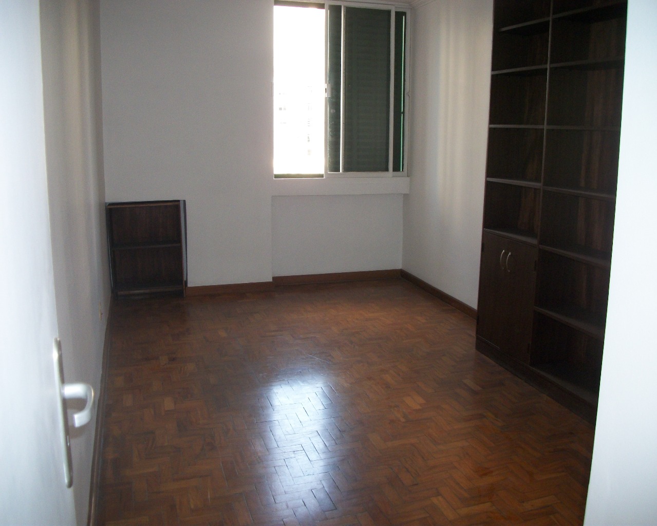 Apartamento para alugar com 2 quartos, 90m² - Foto 15