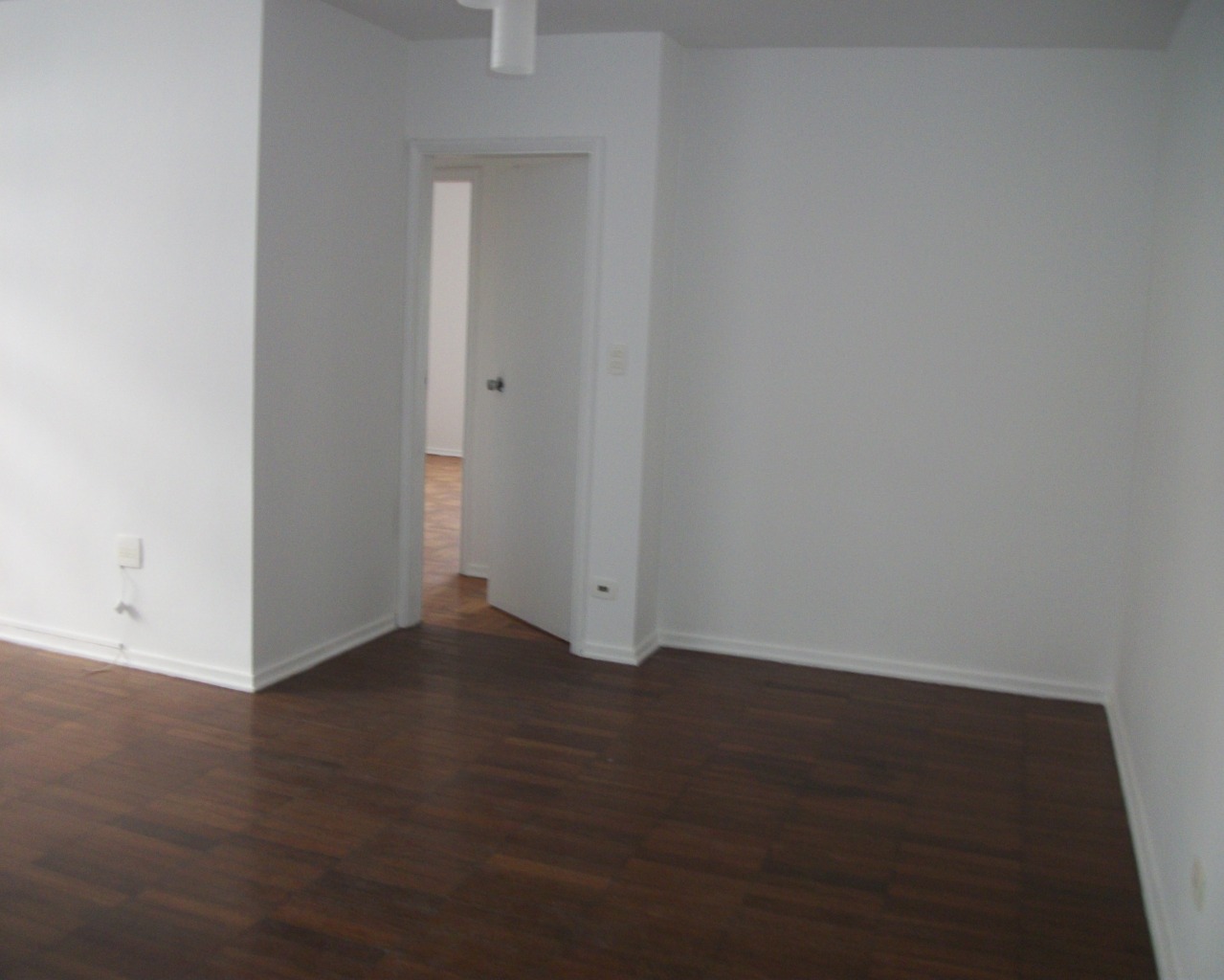 Apartamento para alugar com 2 quartos, 100m² - Foto 8