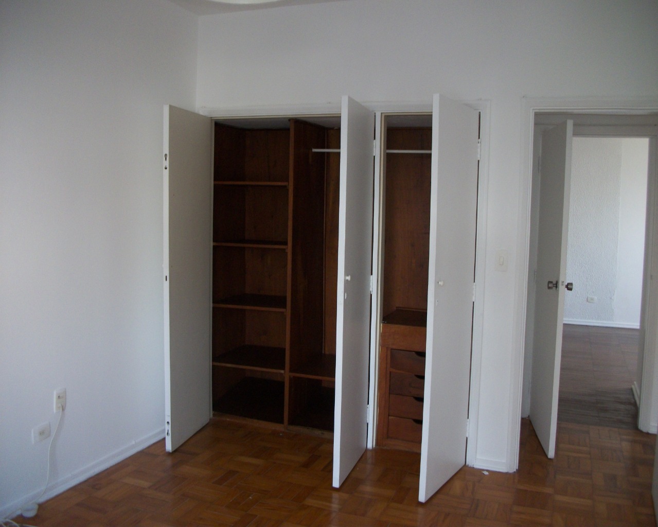 Apartamento para alugar com 2 quartos, 100m² - Foto 17