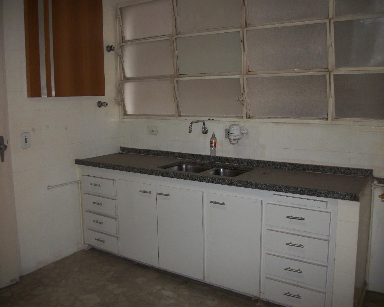 Apartamento para alugar com 3 quartos, 138m² - Foto 5