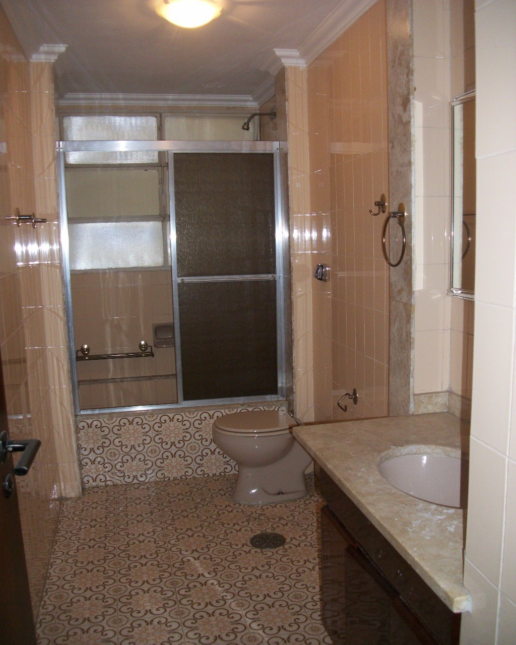 Apartamento para alugar com 3 quartos, 138m² - Foto 10