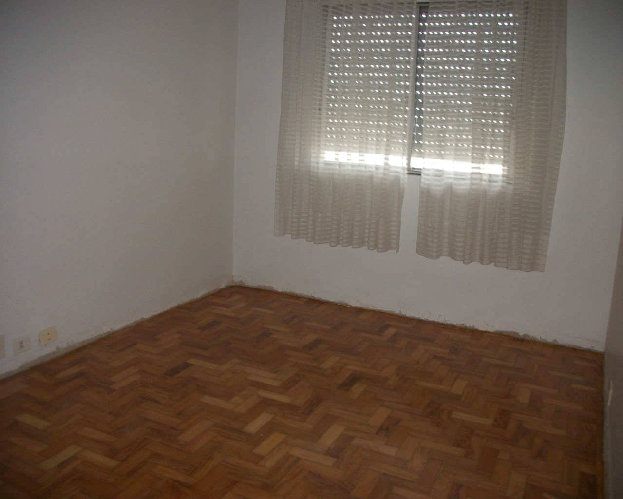 Apartamento para alugar com 2 quartos, 130m² - Foto 10