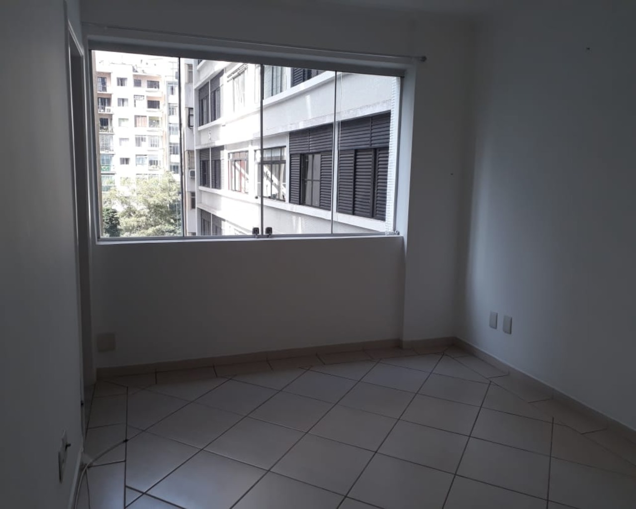 Apartamento para alugar com 2 quartos, 80m² - Foto 1