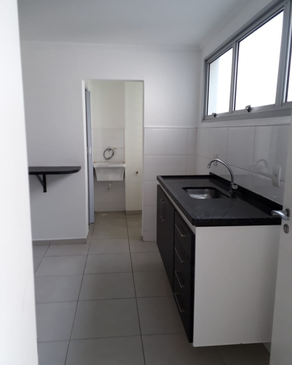 Apartamento para alugar com 2 quartos, 80m² - Foto 9