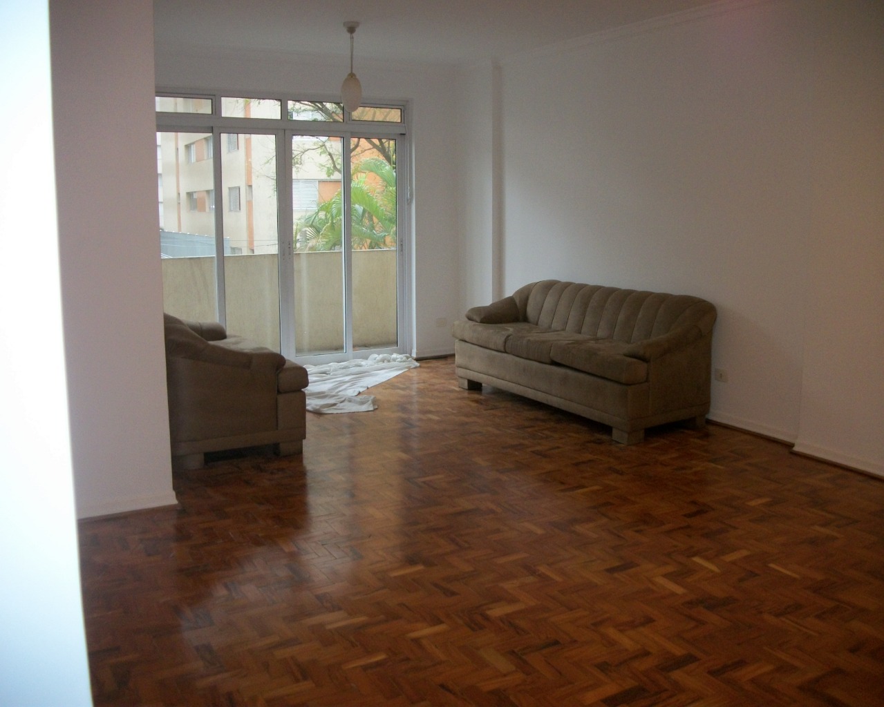 Apartamento para alugar com 2 quartos, 110m² - Foto 22