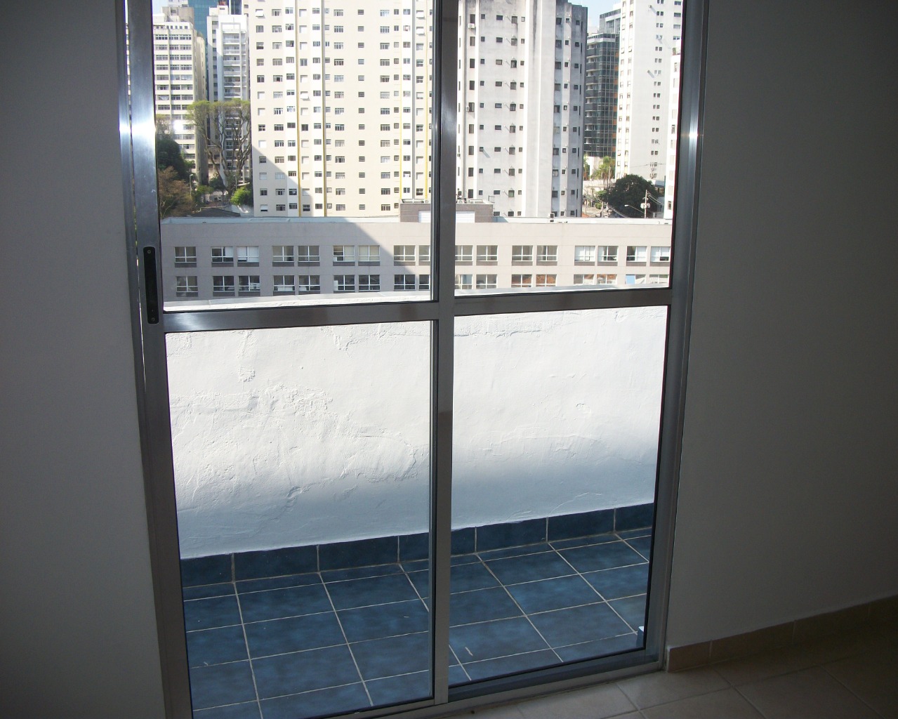 Apartamento para alugar com 1 quarto, 60m² - Foto 11