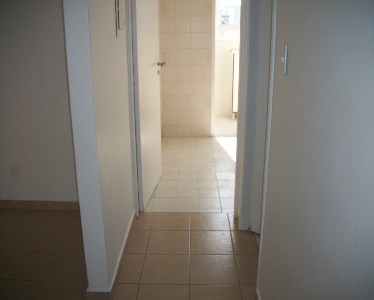 Apartamento para alugar com 1 quarto, 60m² - Foto 12