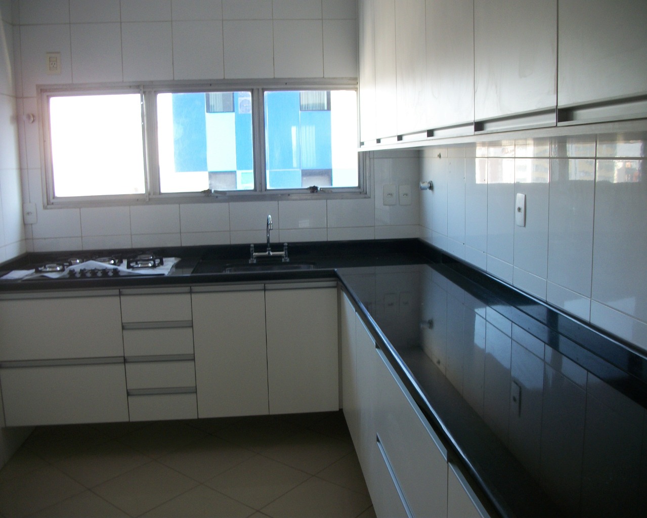 Apartamento para alugar com 2 quartos, 130m² - Foto 23