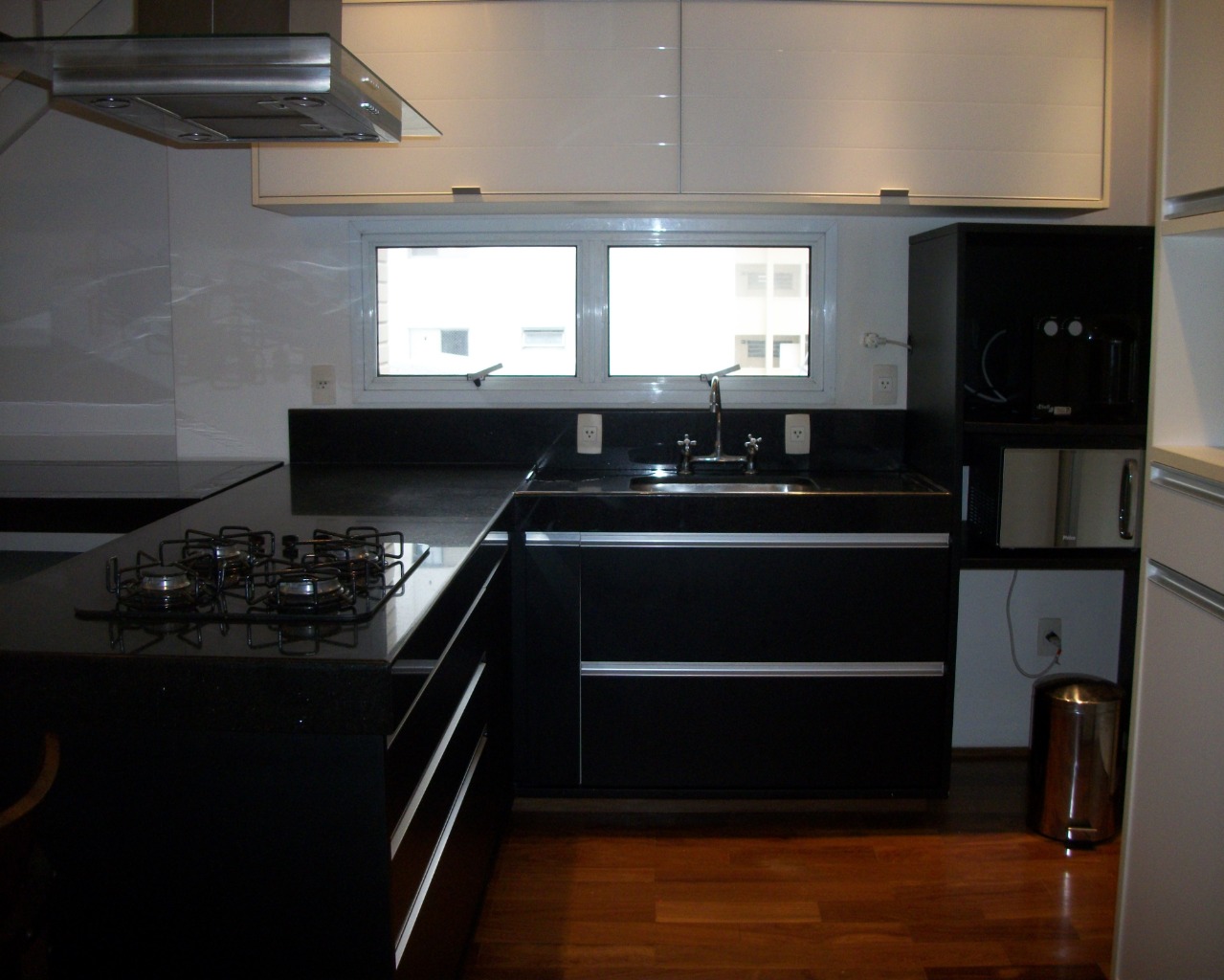 Apartamento para alugar com 1 quarto, 86m² - Foto 11