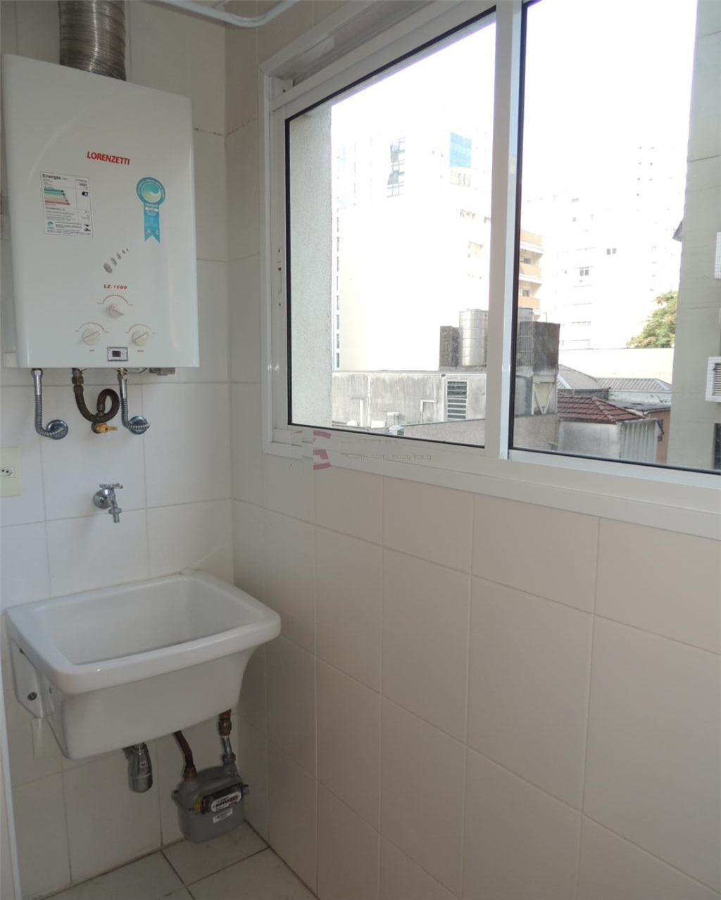 Apartamento para alugar com 2 quartos, 58m² - Foto 11