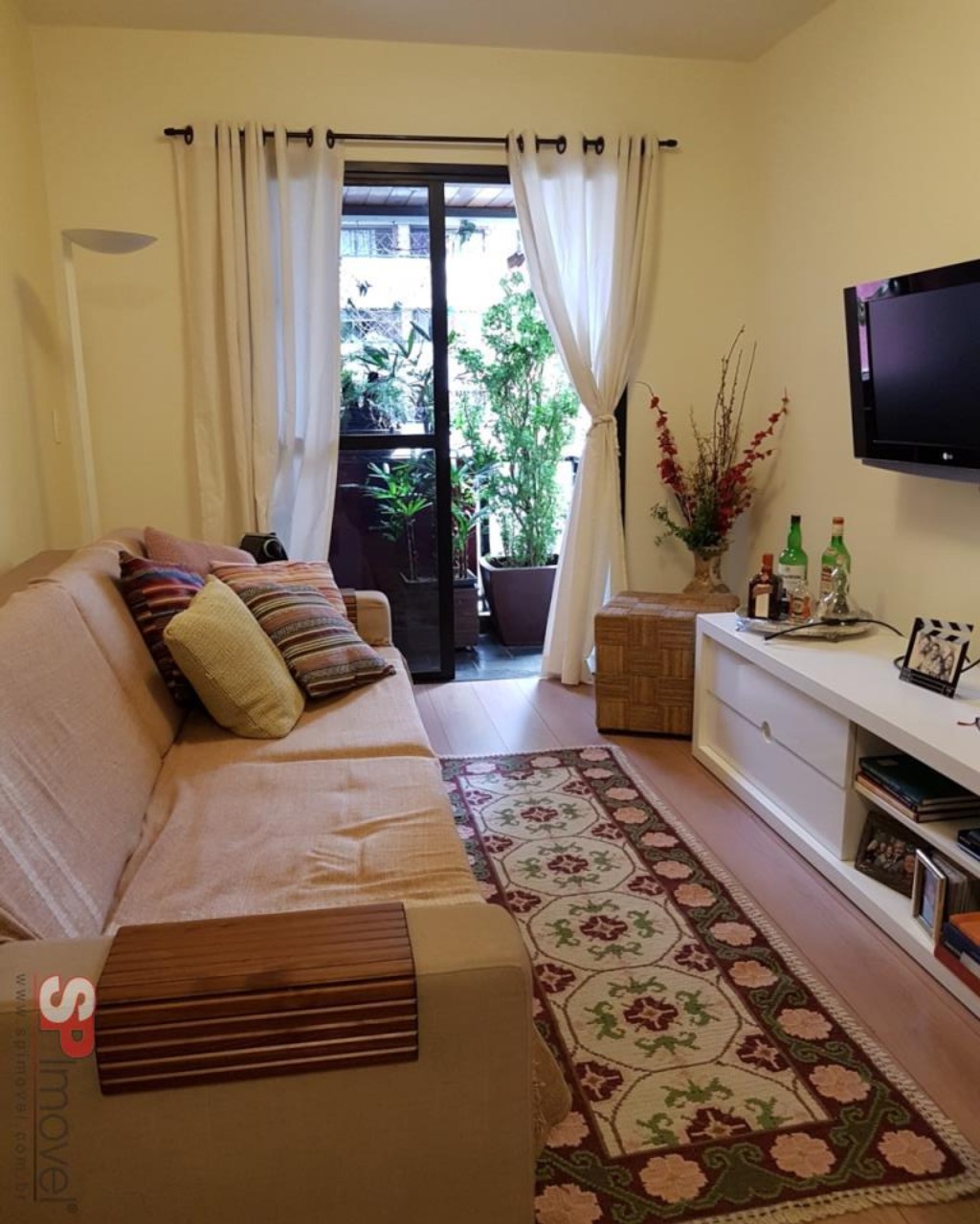 Apartamento à venda com 2 quartos, 75m² - Foto 3